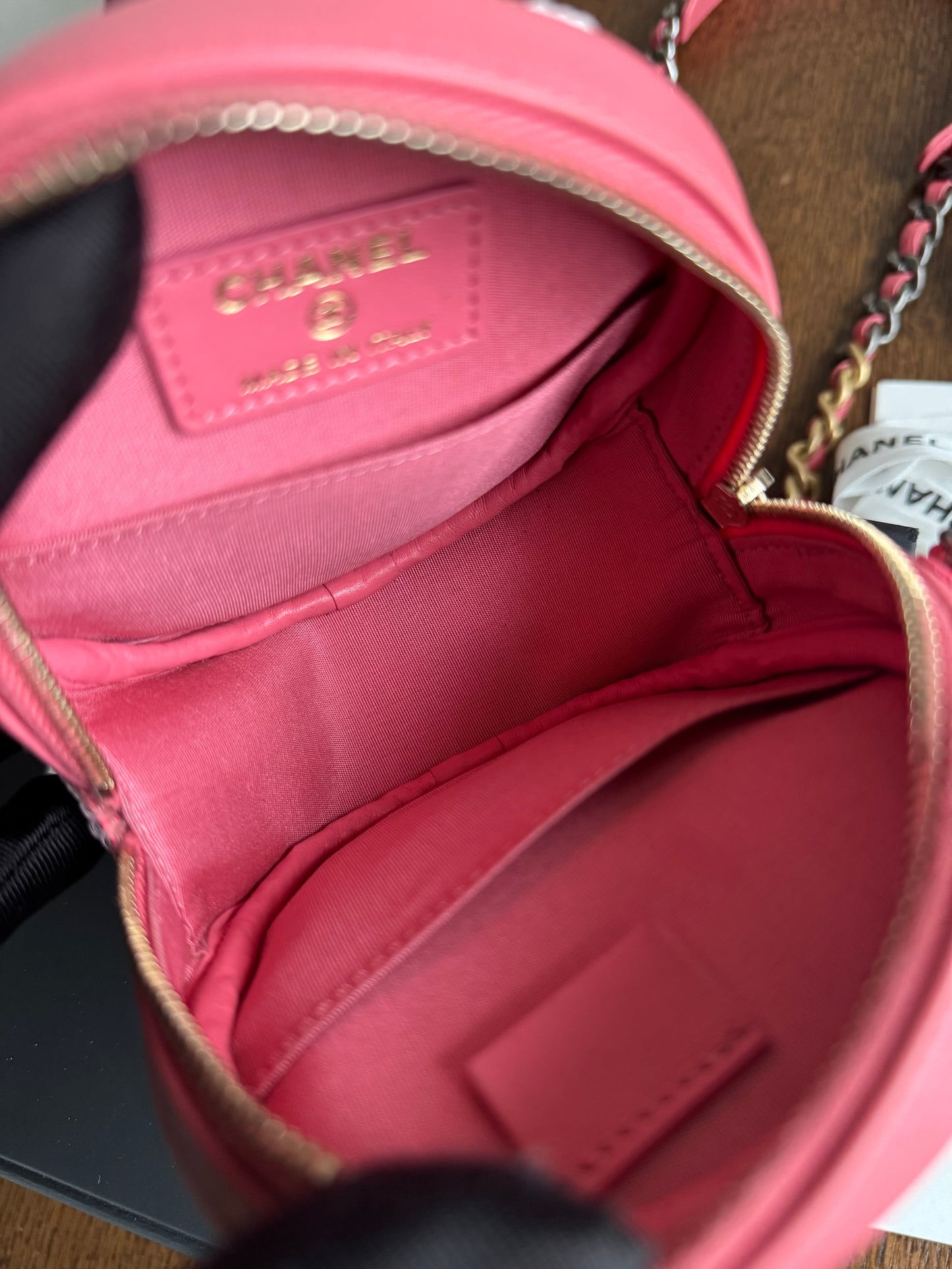 Pre-owned Chanel 19 Round Pink Clutch With Chain