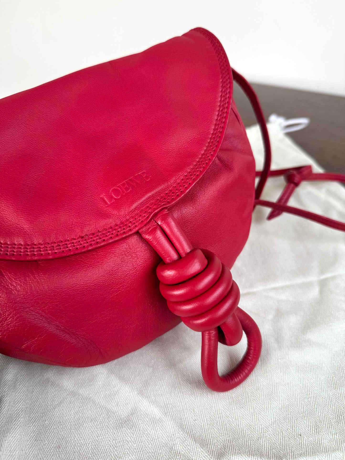 Pre-owned Loewe Red Leather Crossbody Bag
