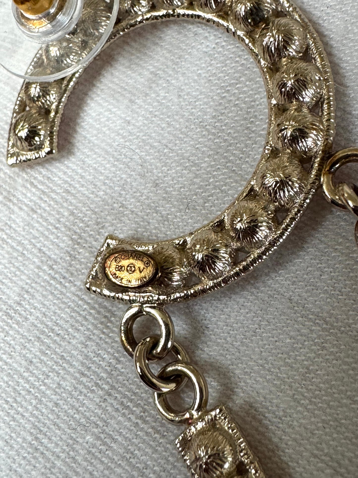 Pre-owned Chanel Crystal Letter Gold In Metal Earrings