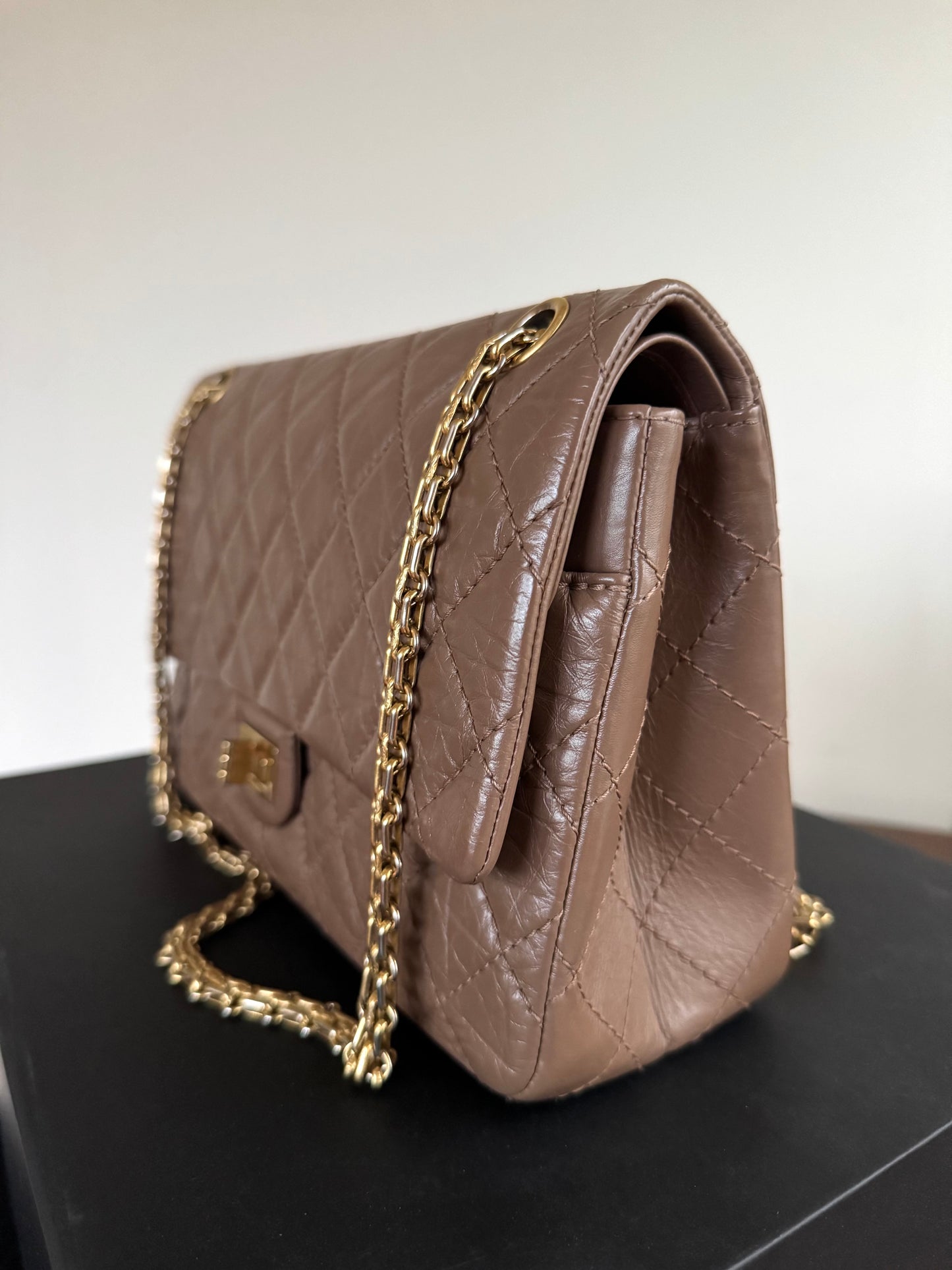 Pre-owned Chanel 2.55 Reissue Large 226 Taupe Leather Flap Bag