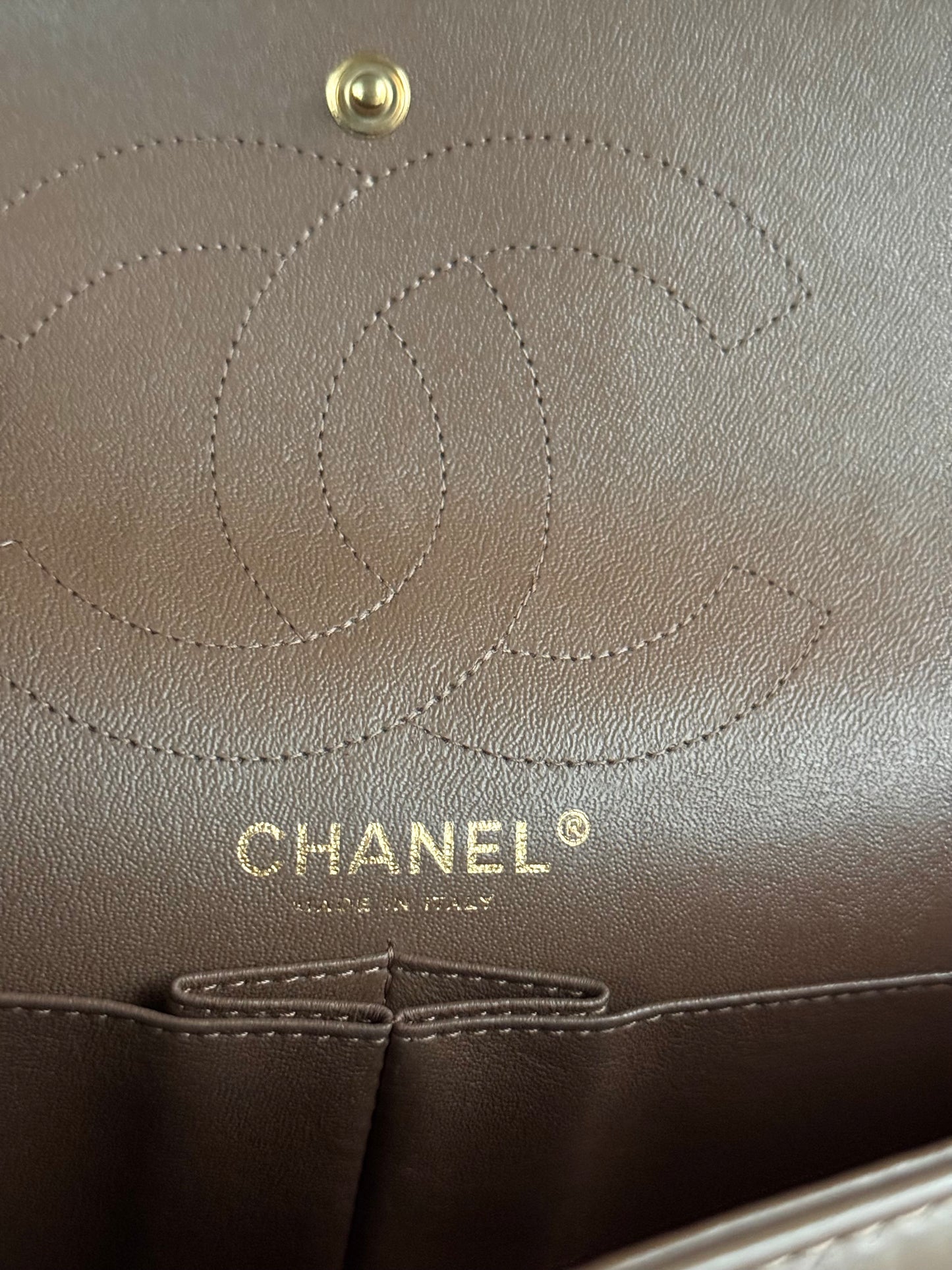 Pre-owned Chanel 2.55 Reissue Large 226 Taupe Leather Flap Bag