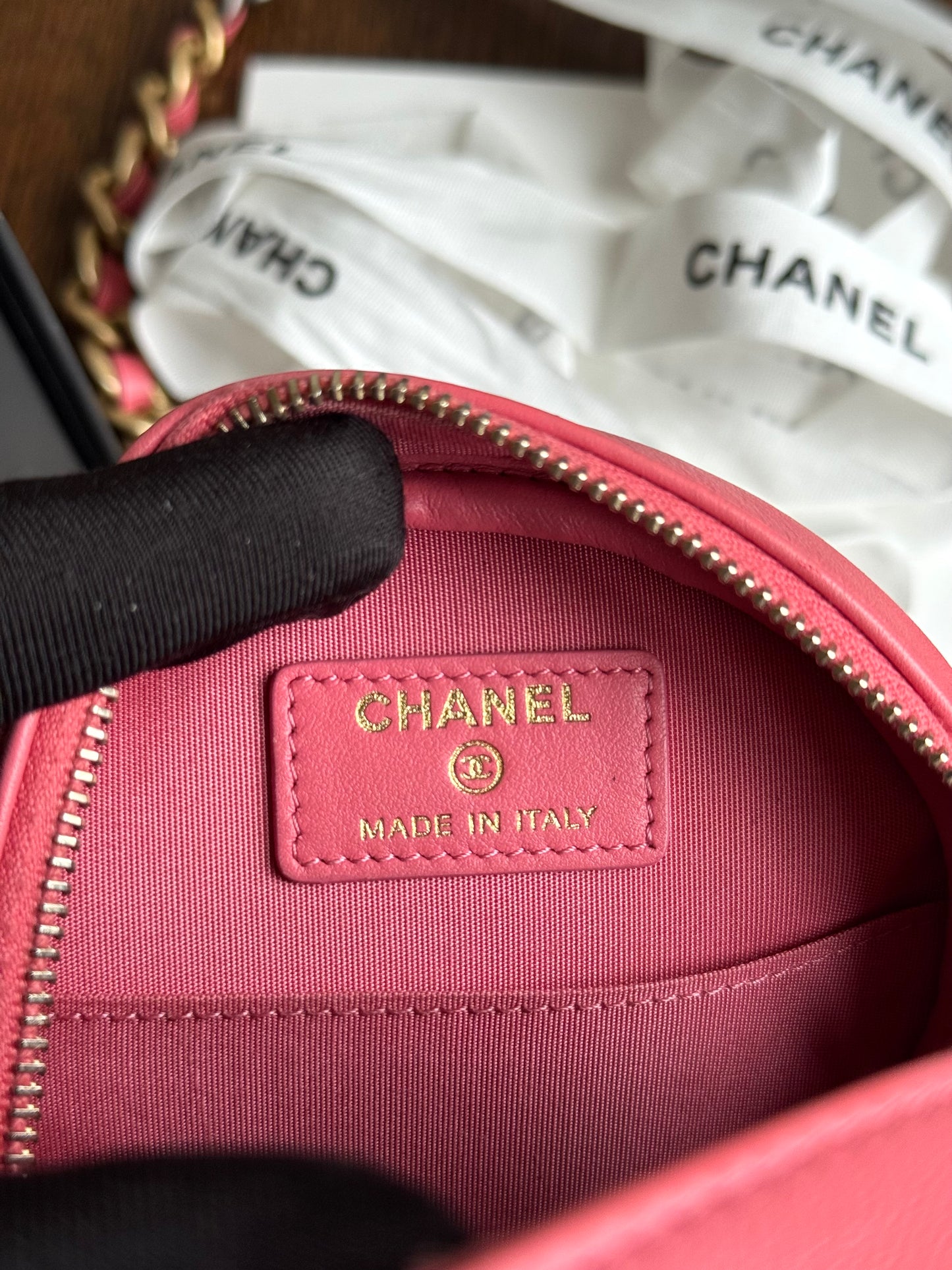 Pre-owned Chanel 19 Round Pink Clutch With Chain
