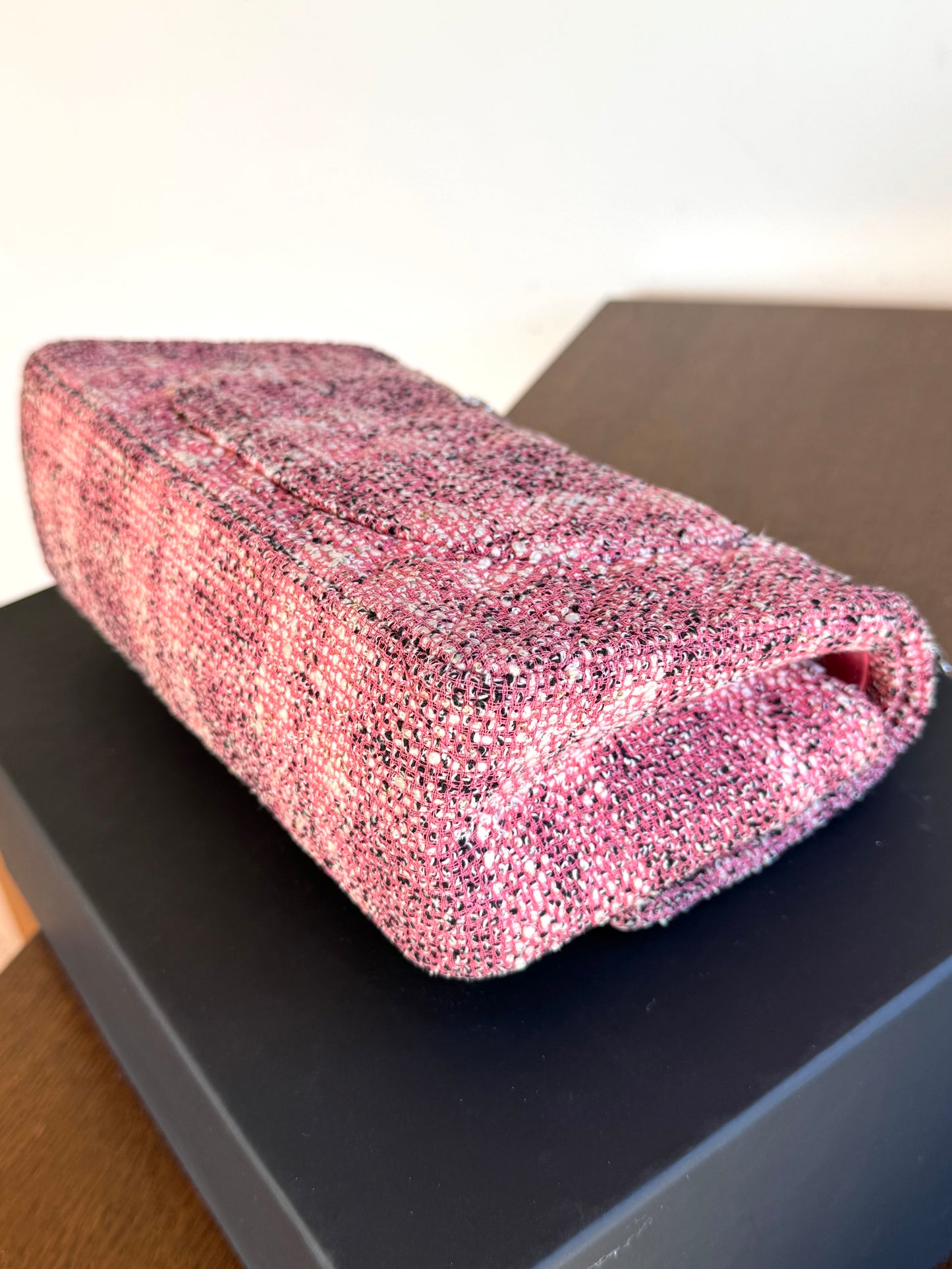 Pre-owned Chanel 2.55 Reissue 225 Medium Pink Tweed Flap Bag