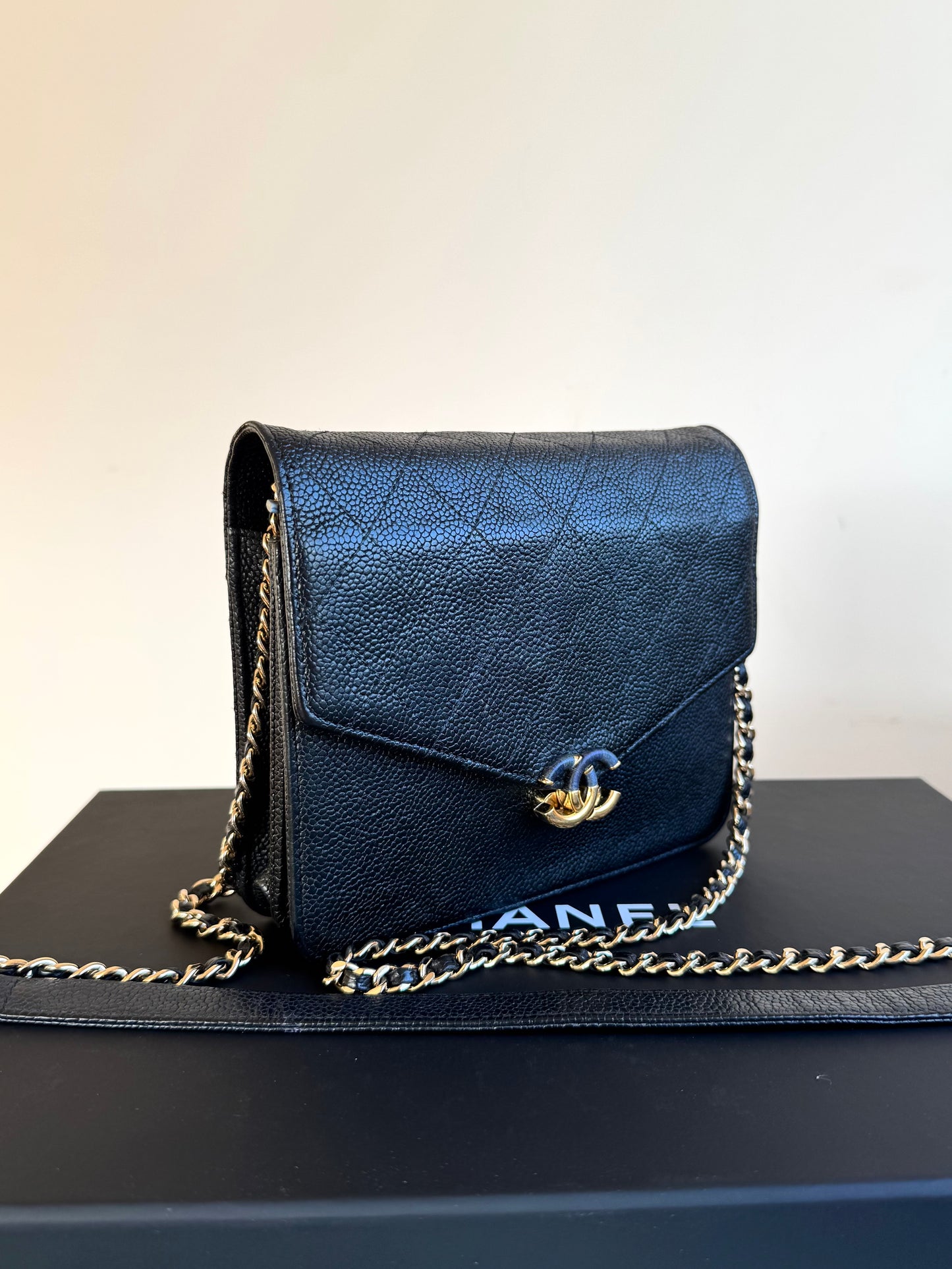 Pre-owned Chanel Thread Around Black Caviar WOC Bag