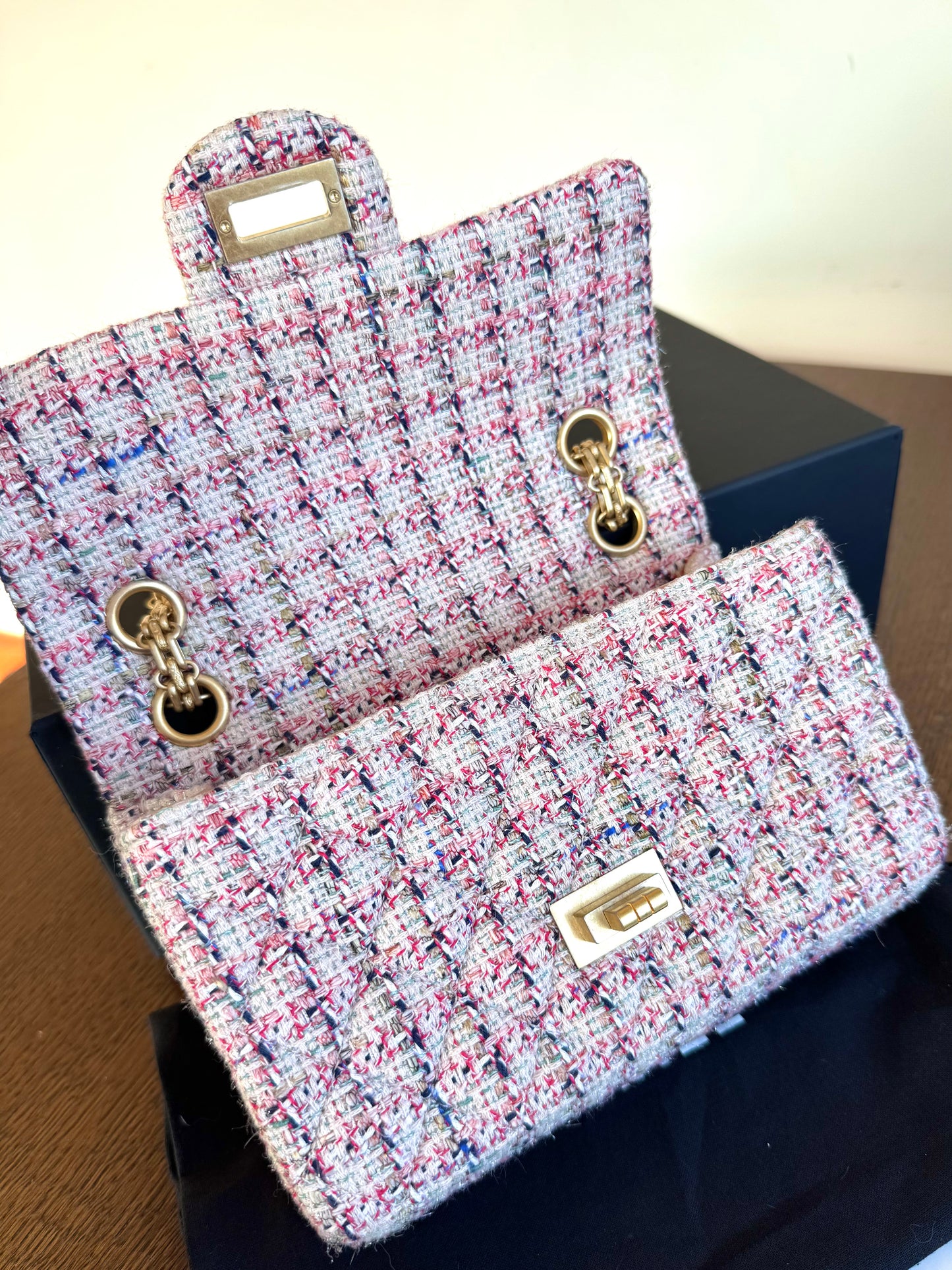 Pre-owned Chanel 2.55 Mini 224 Rose Tweed Flap Bag