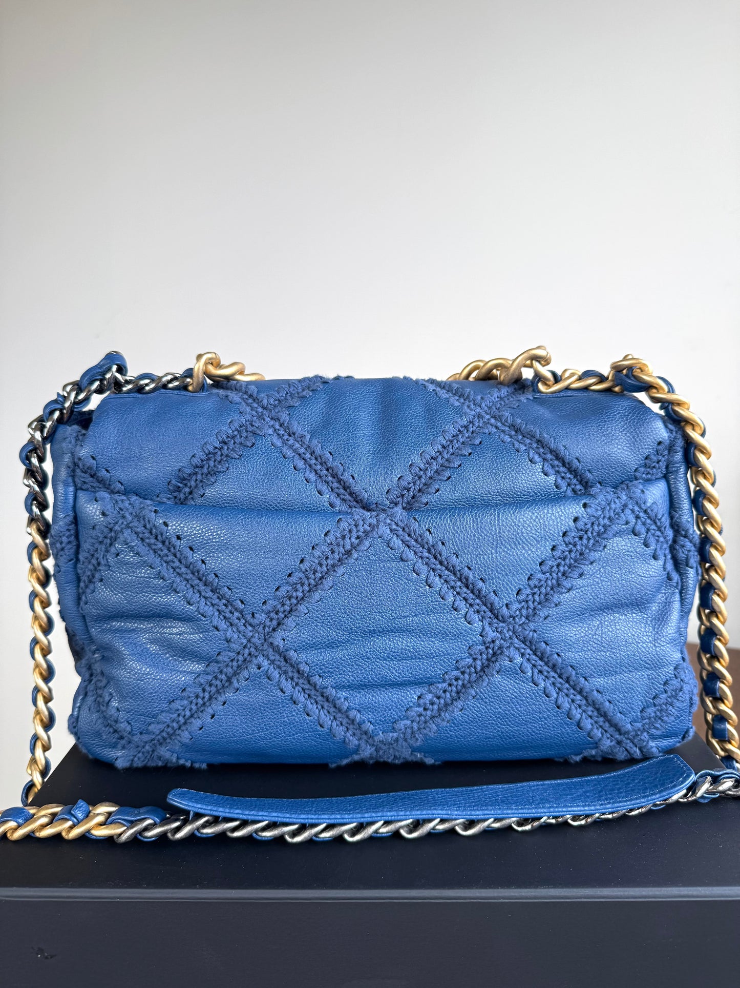 Pre-owned Chanel 19 Large Denim Blue Calfskin Crochet Bag