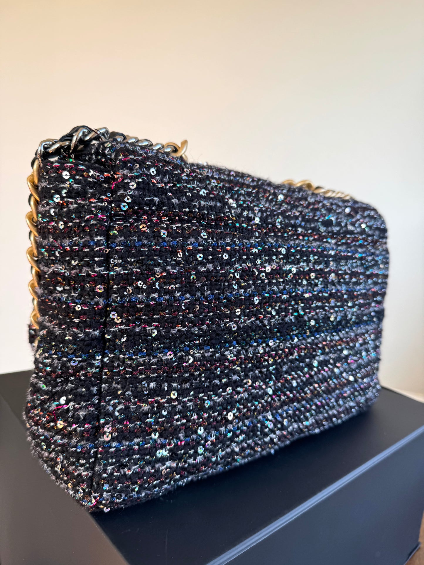 Pre-owned Chanel 19 Maxi Black Tweed Sequins Flap Bag