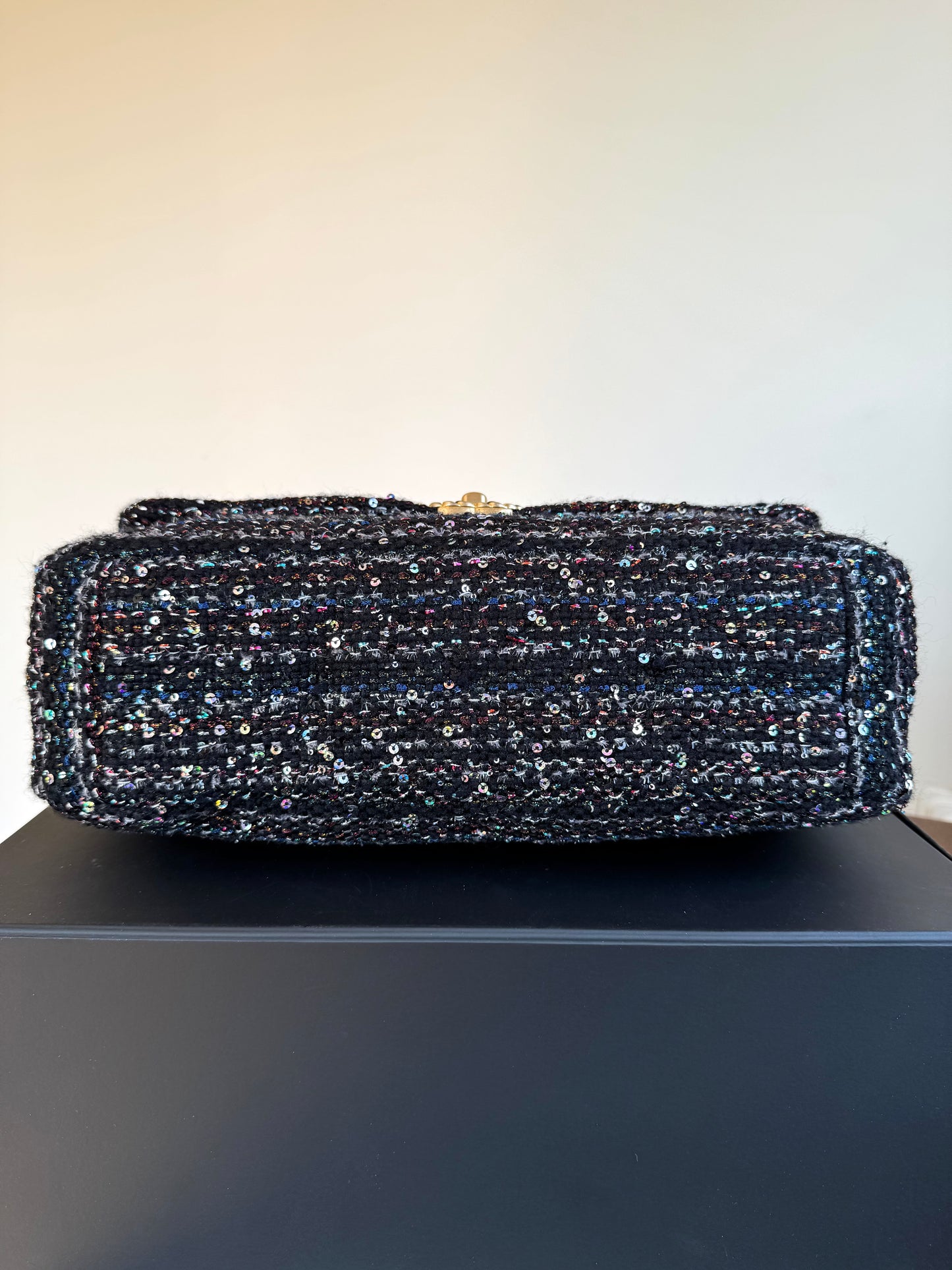Pre-owned Chanel 19 Maxi Black Tweed Sequins Flap Bag