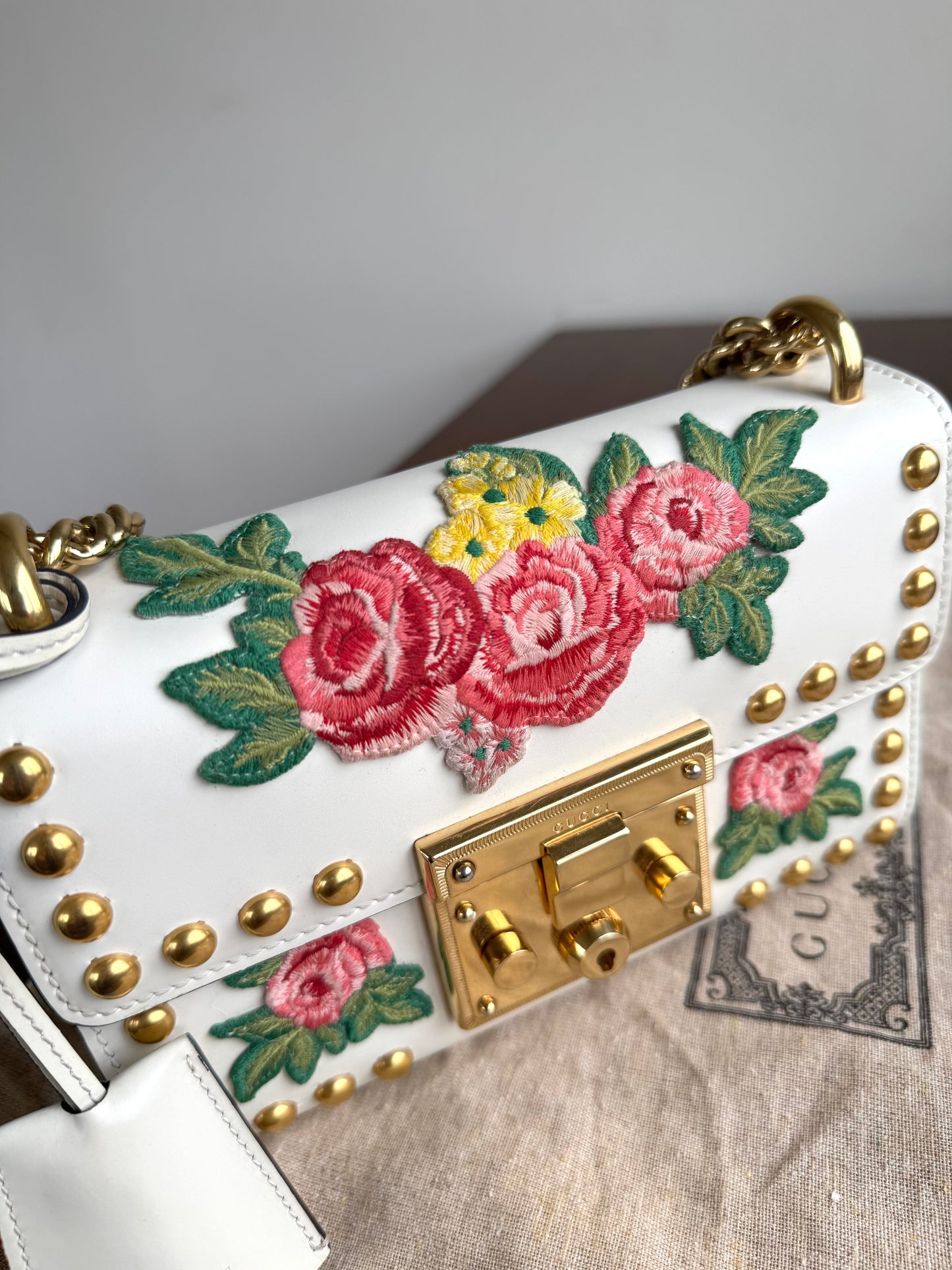 Pre-owned Gucci Padlock Small White Floral Embroidered Studded Leather Bag