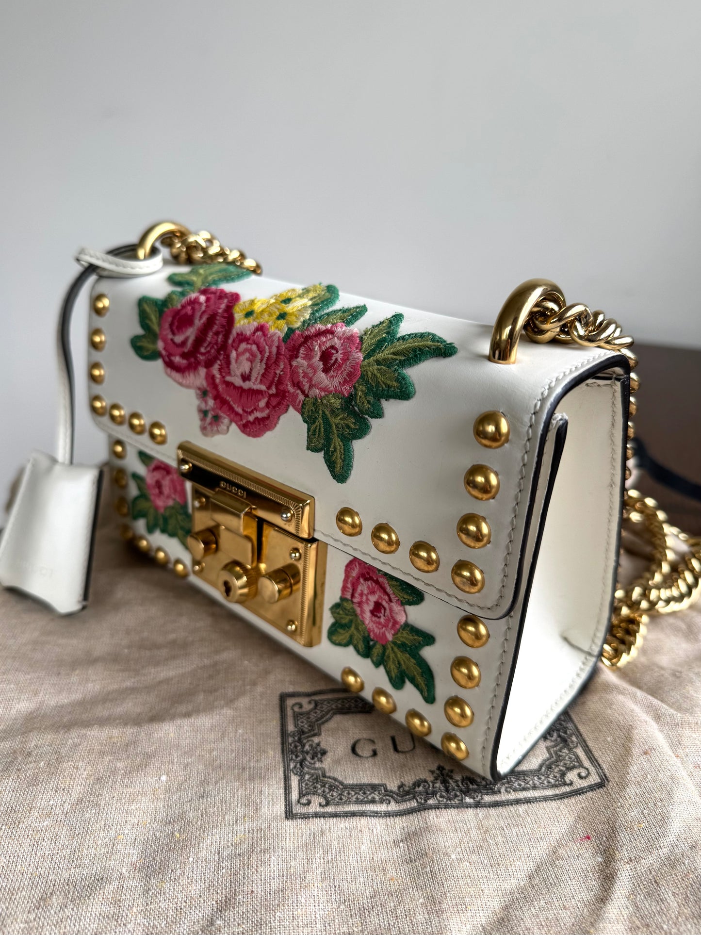 Pre-owned Gucci Padlock Small White Floral Embroidered Studded Leather Bag