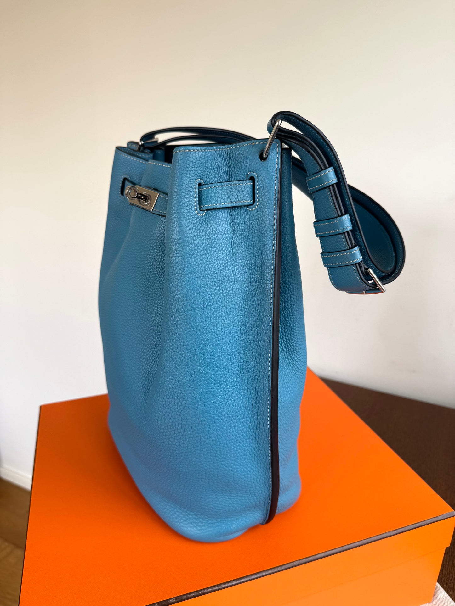 Pre-owned Hermès So Kelly 26 Blue Izmir Togo Shoulder Bag