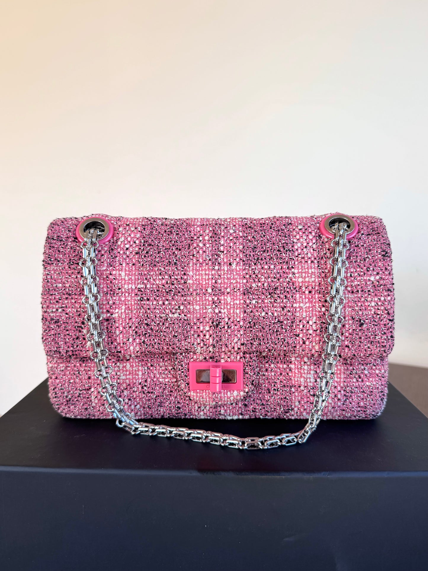 Pre-owned Chanel 2.55 Reissue 225 Medium Pink Tweed Flap Bag