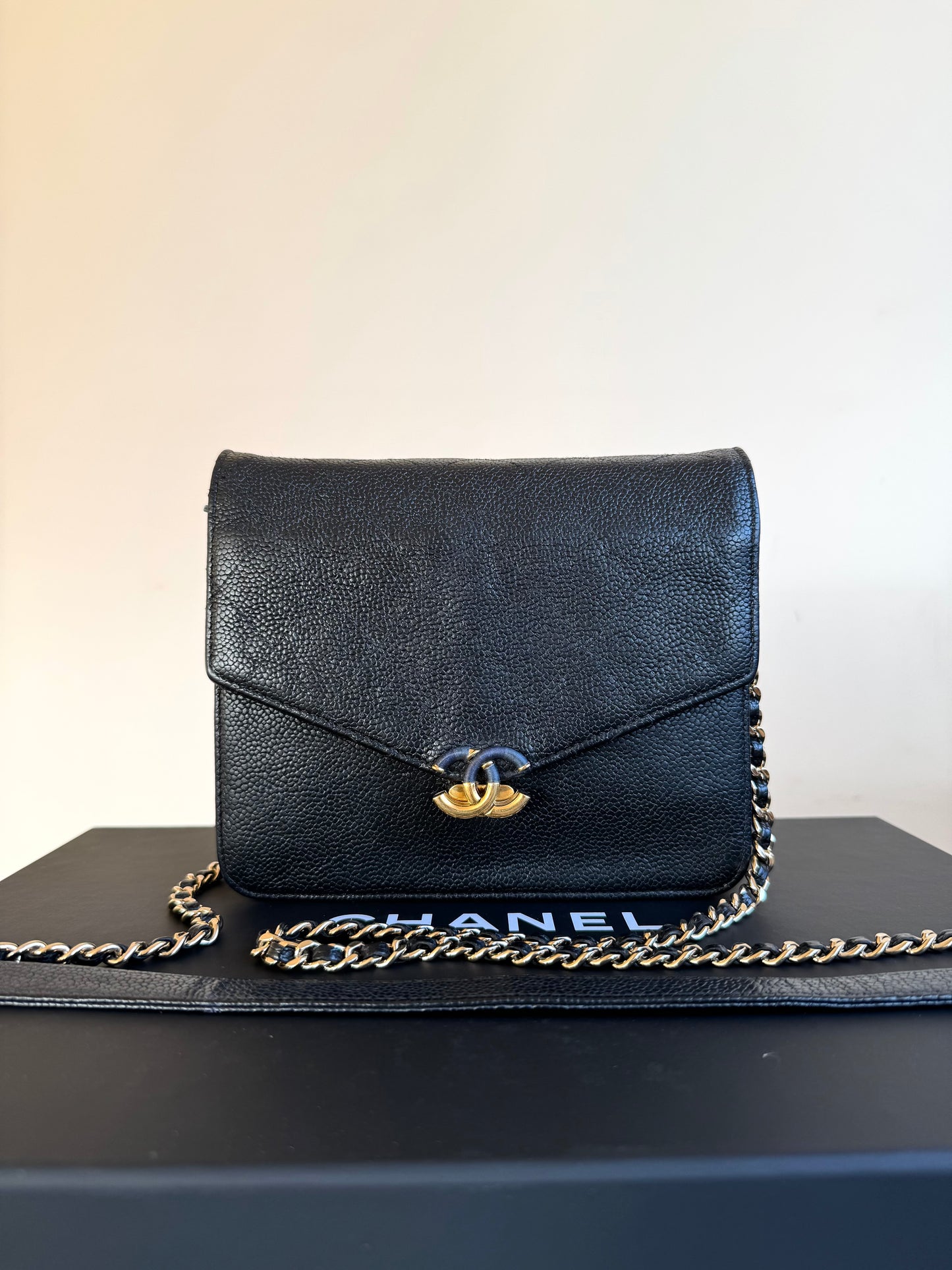 Pre-owned Chanel Thread Around Black Caviar WOC Bag