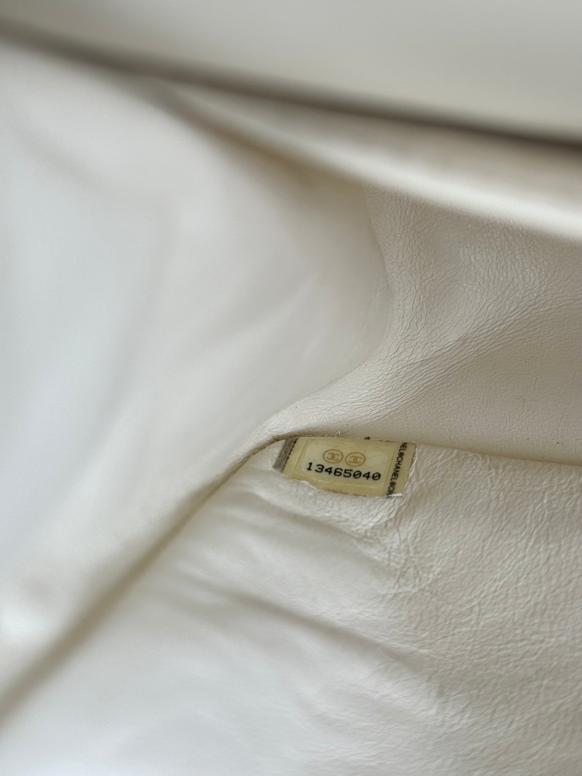 Pre-owned Chanel 2.55 Reissue Large 226 Cream Calfskin Flap Bag