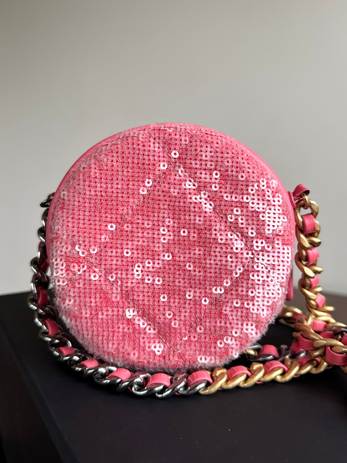 Pre-owned Chanel 19 Round Pink Clutch With Chain