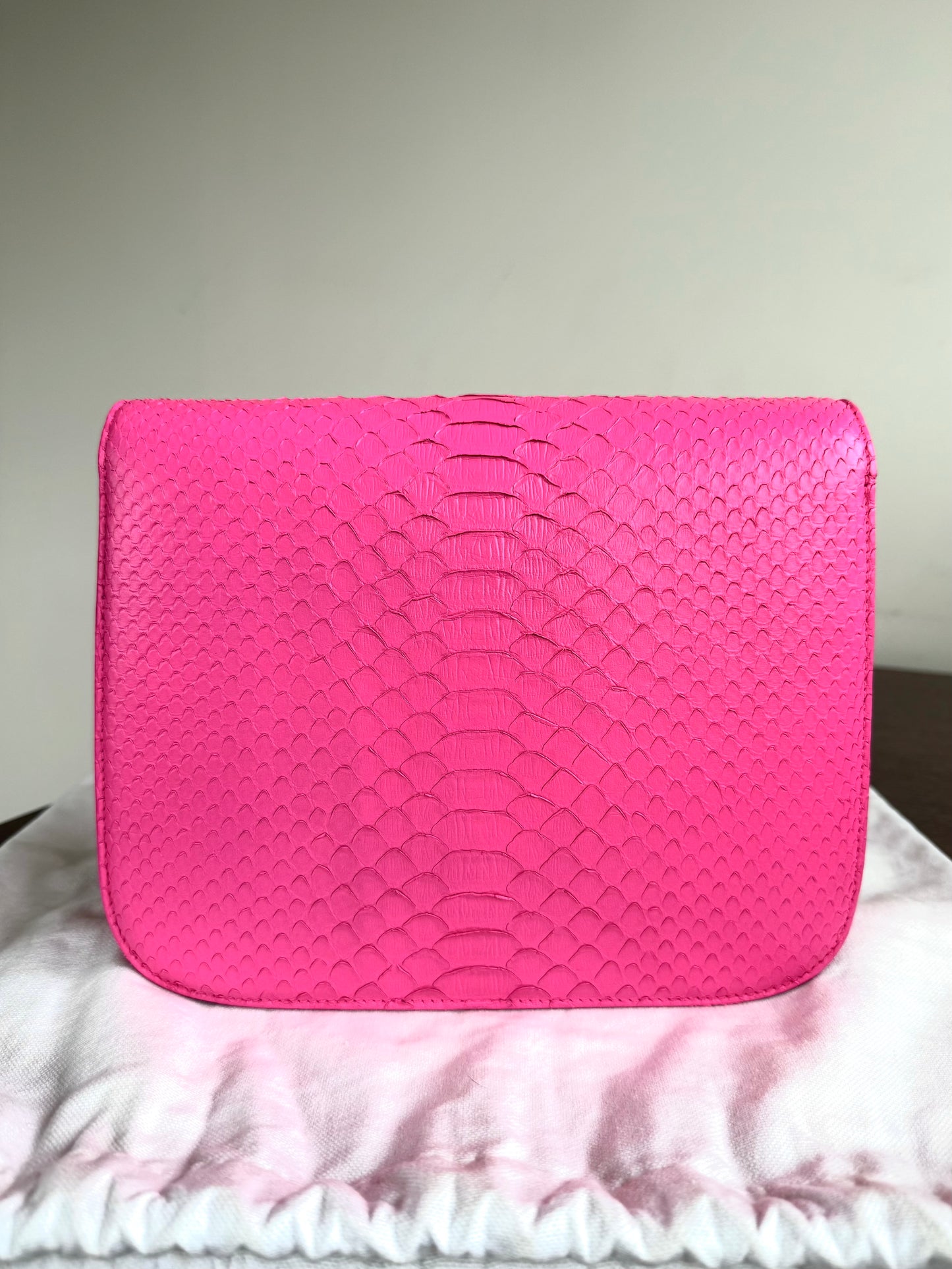 Pre-owned Céline Classic Box Medium Pink Python Bag