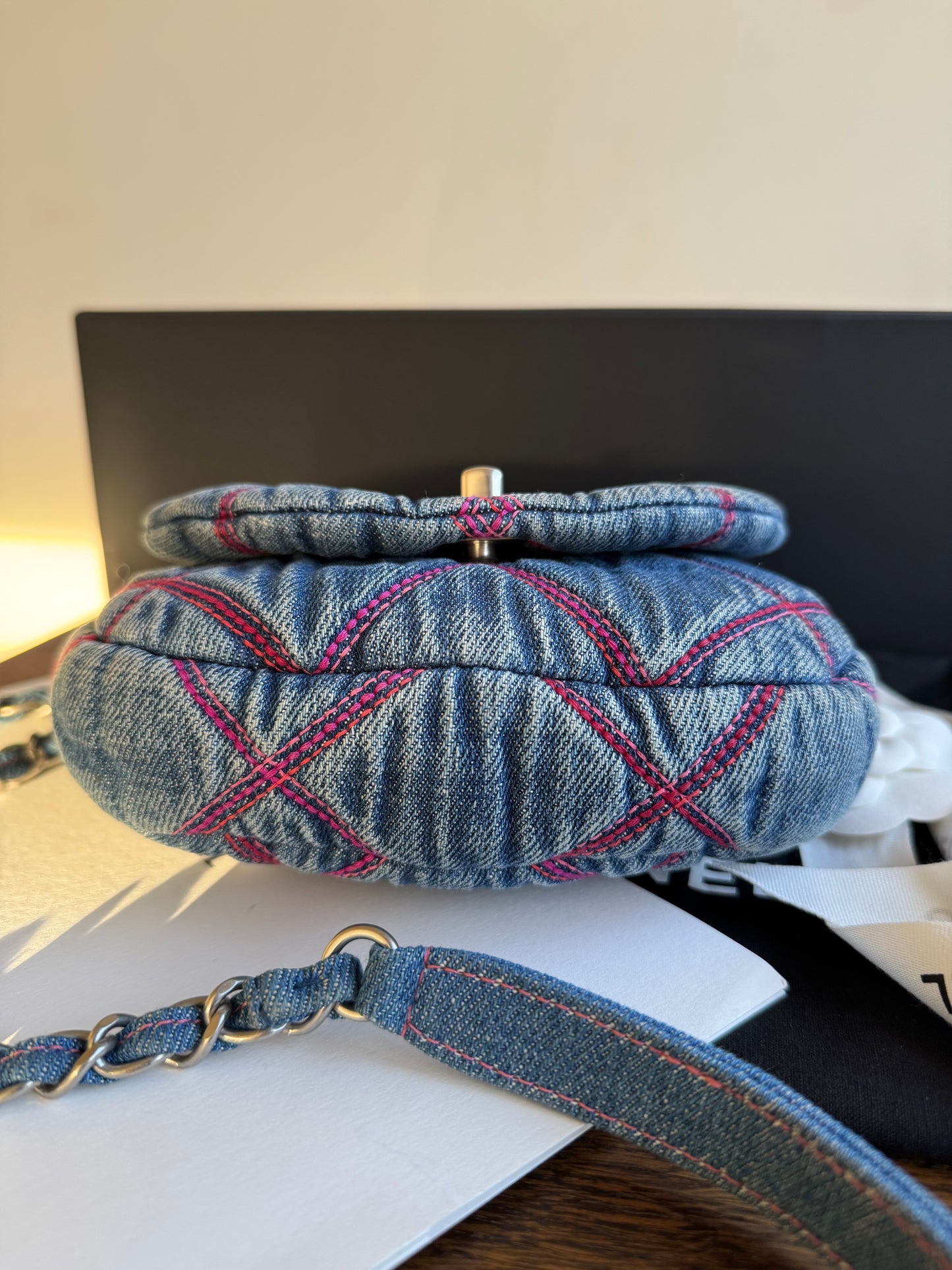 Pre-owned Chanel 22S Coco Beach Mini Denim Crossbody Bag