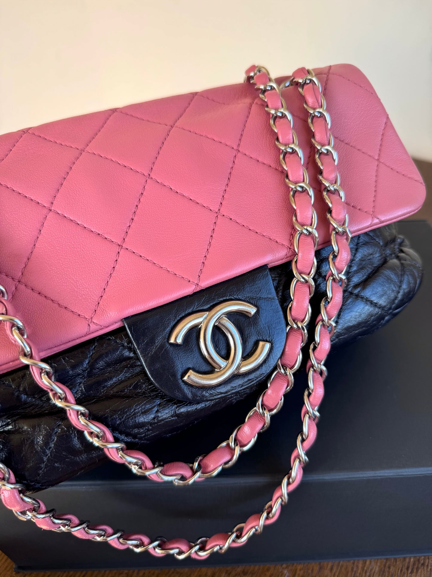 Pre-owned Chanel CC Bicolor Black Pink Medium Leather Flap Bag