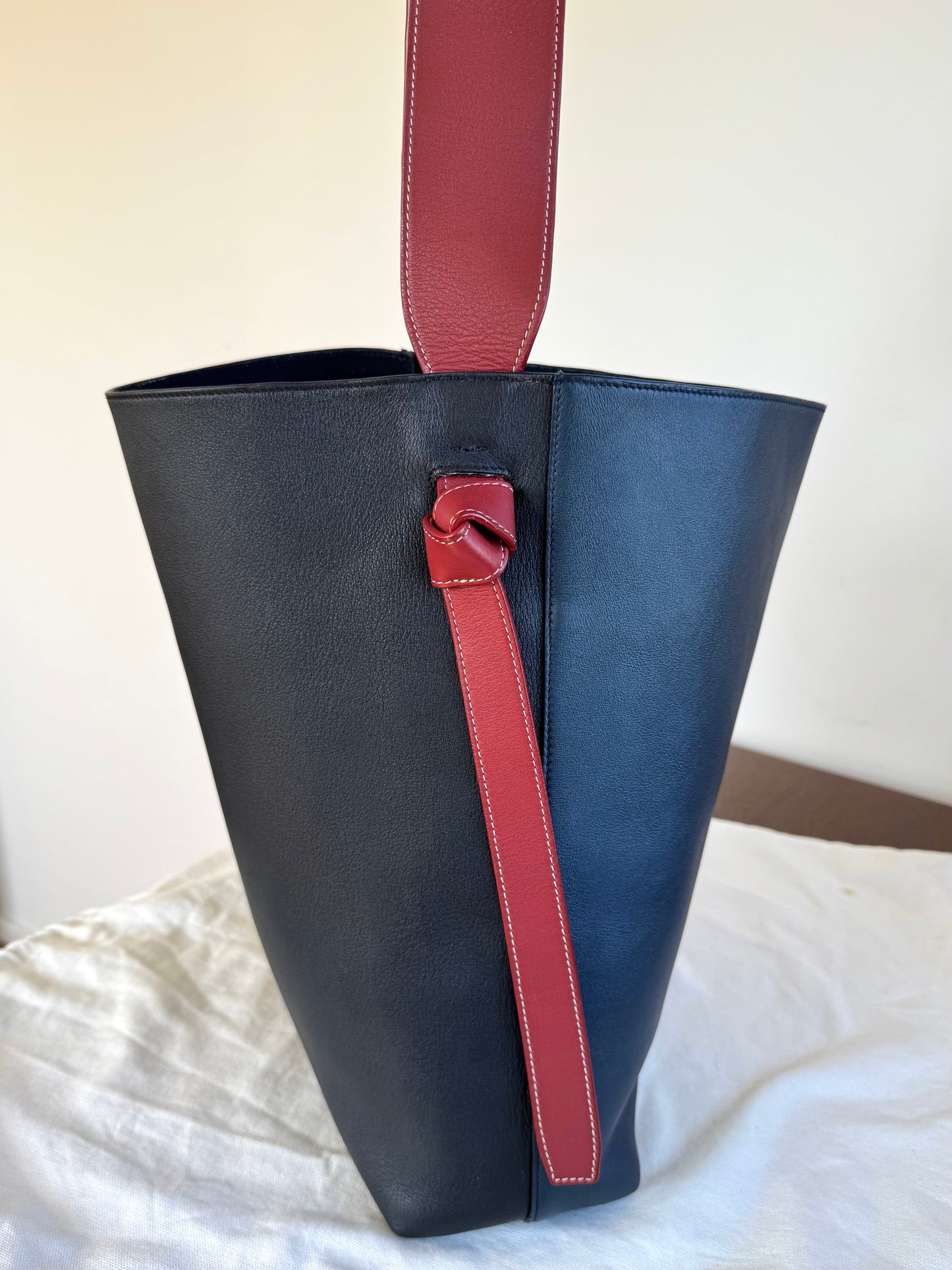 Pre-owned Céline Twisted Cabas Multicolor Leather Tote Bag