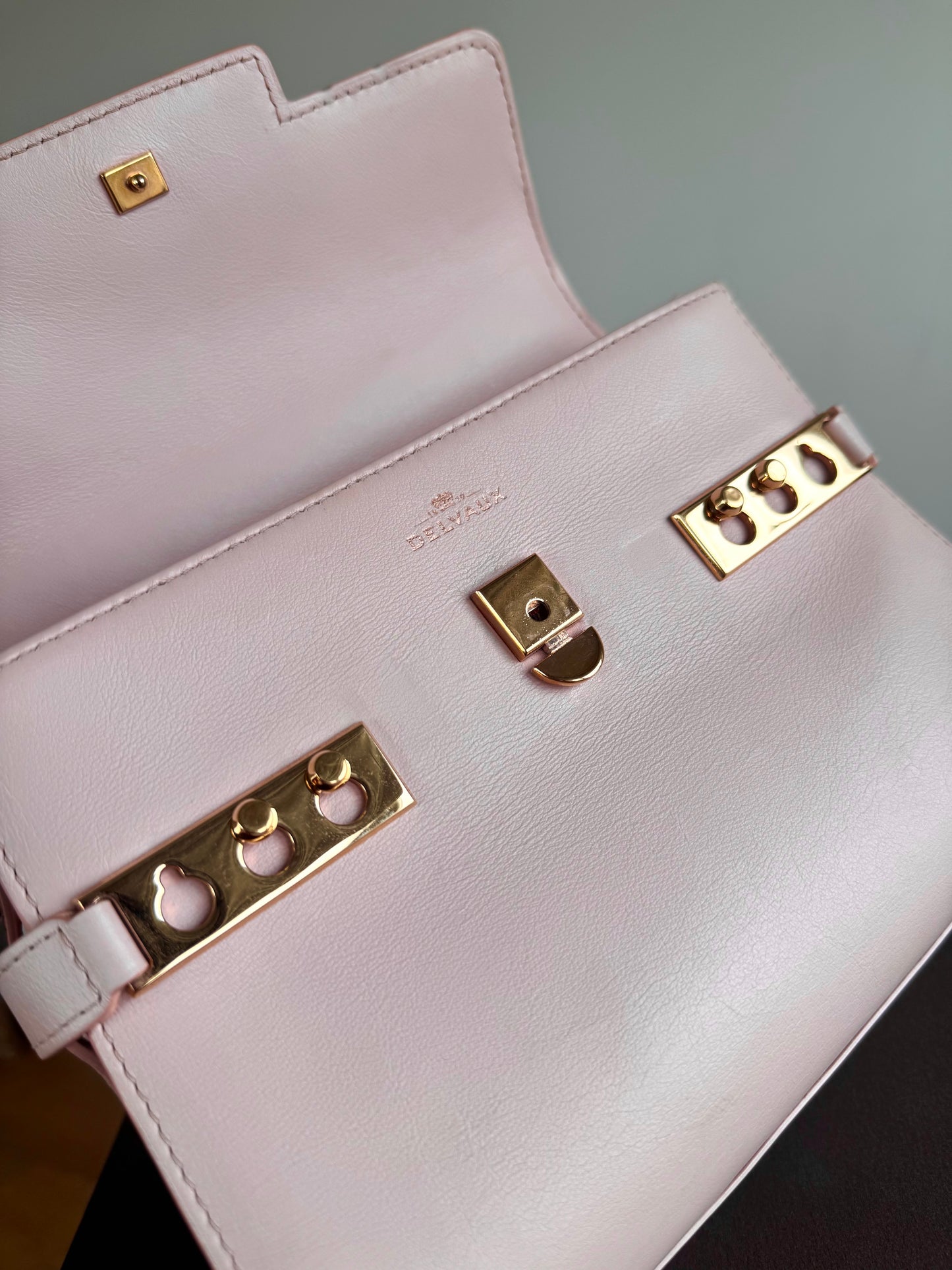Pre-owned Delvaux Tempête PM Nude Rose Calfskin Bag