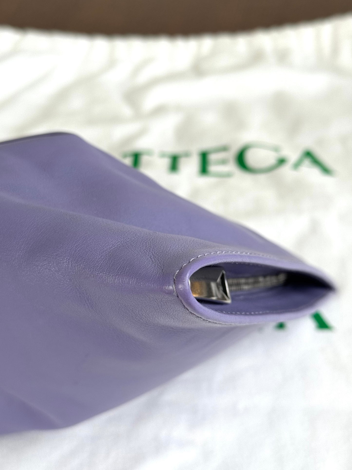 Pre-owned Bottega Veneta The Twist Mini Lavender Leather Bag