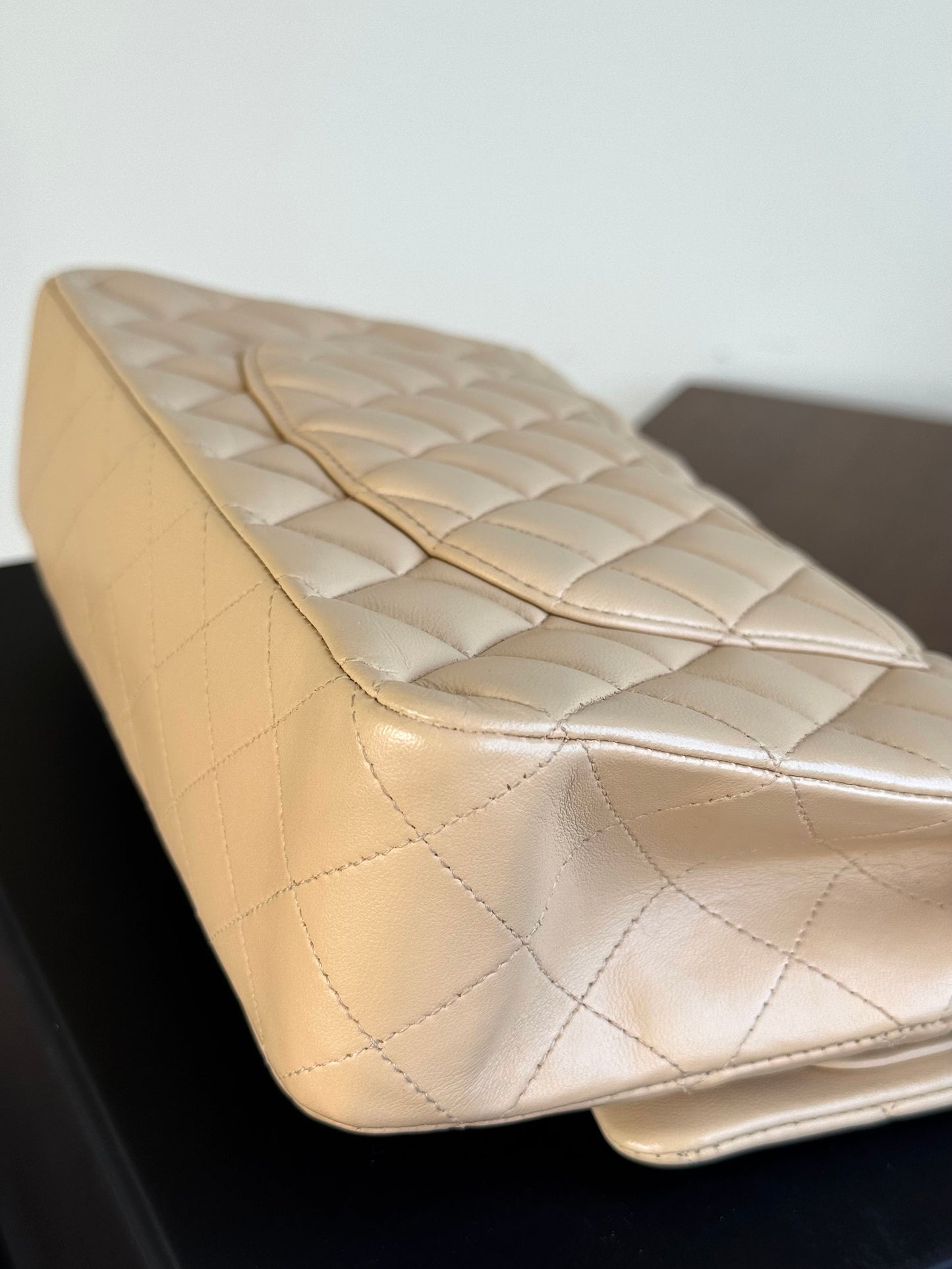 Pre-owned Chanel Timeless Classic Medium Beige Lambskin Flap Bag