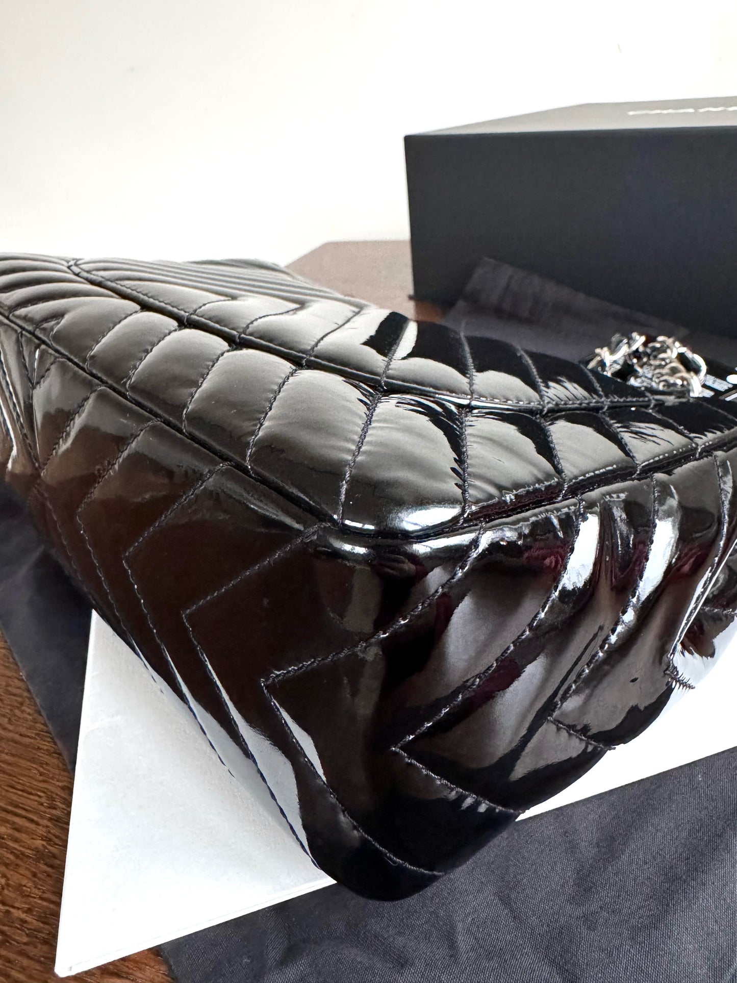 Pre-owned Chanel Classic Jumbo Black Patent Leather Flap Bag