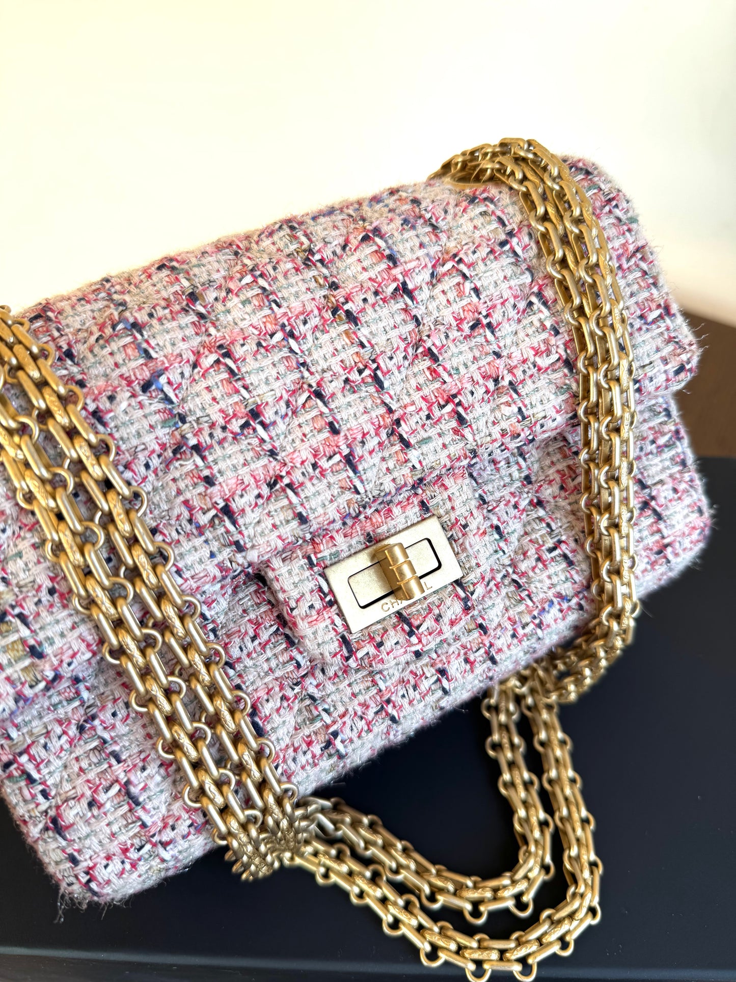 Pre-owned Chanel 2.55 Mini 224 Rose Tweed Flap Bag