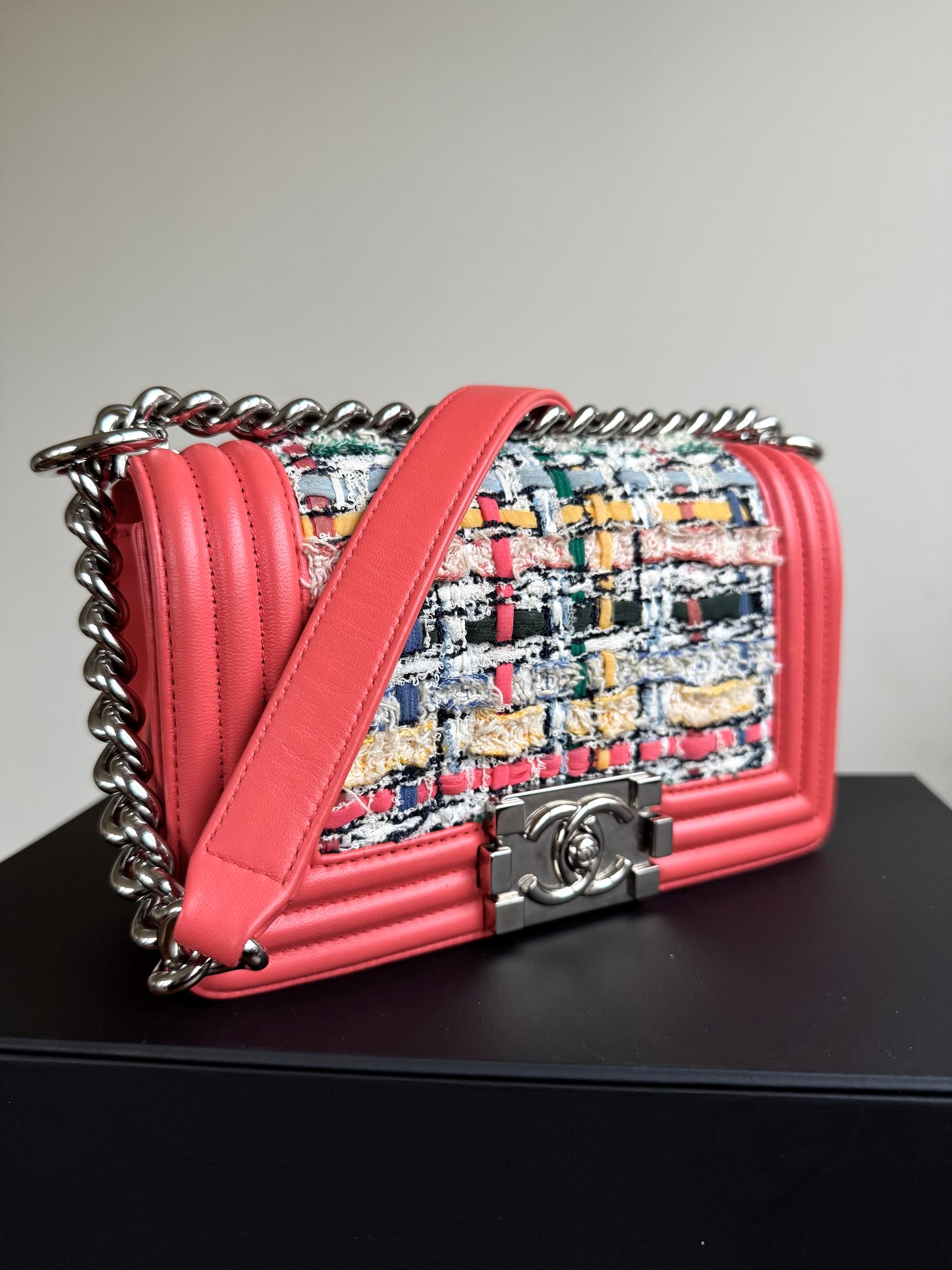 Pre-owned Chanel Boy Small Salmon Pink Tweed Leather Bag
