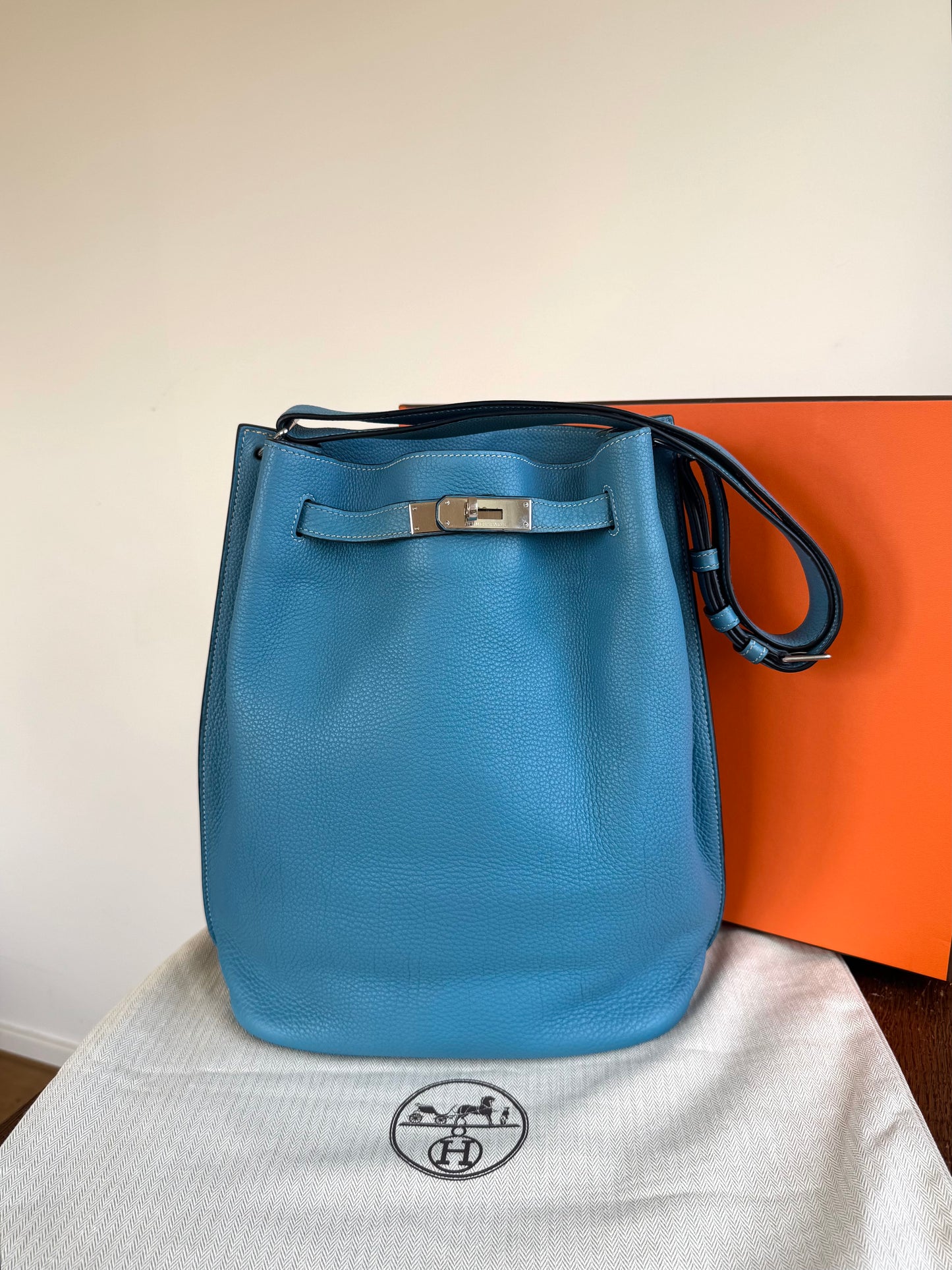Pre-owned Hermès So Kelly 26 Blue Izmir Togo Shoulder Bag