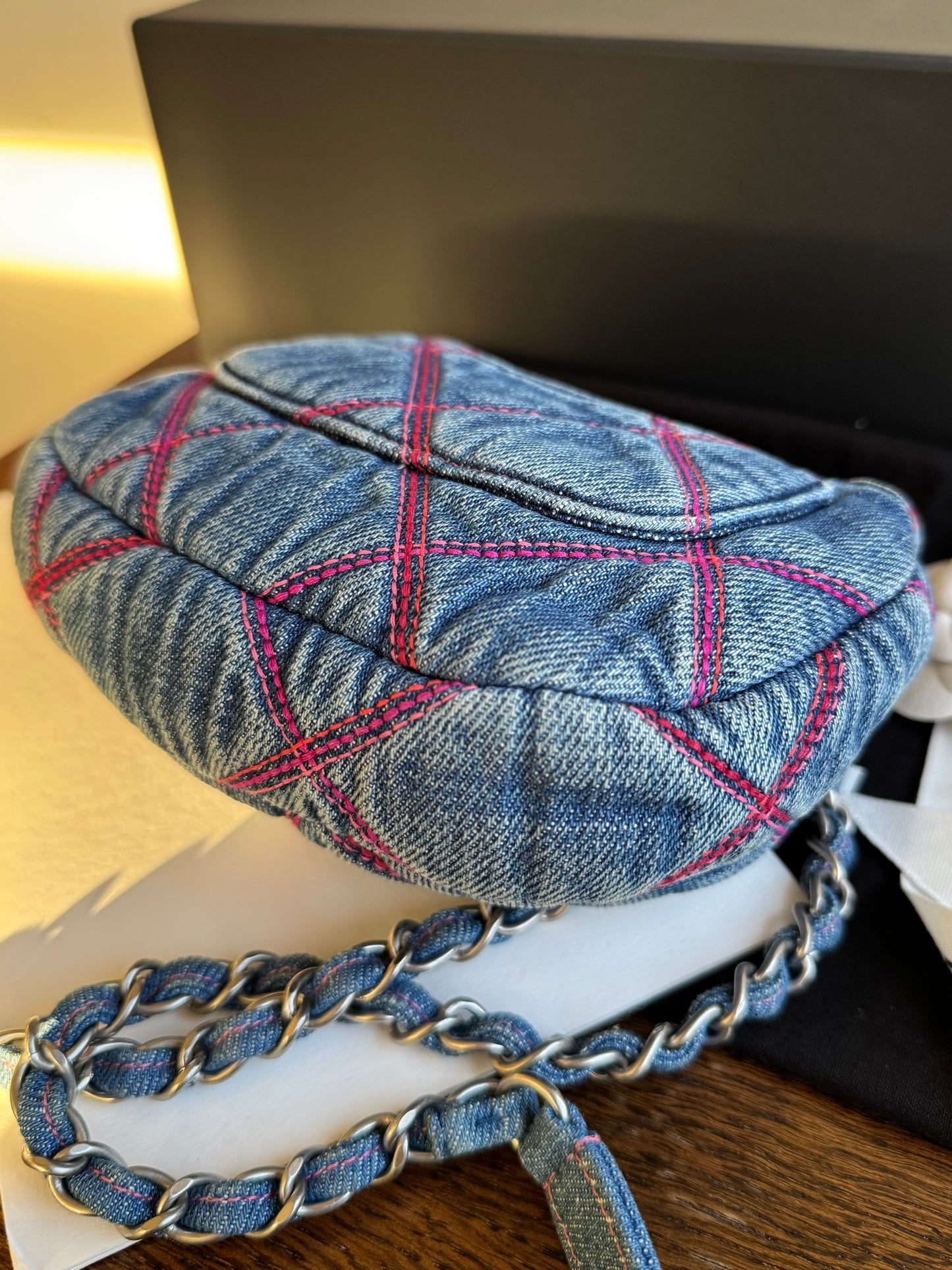 Pre-owned Chanel 22S Coco Beach Mini Denim Crossbody Bag