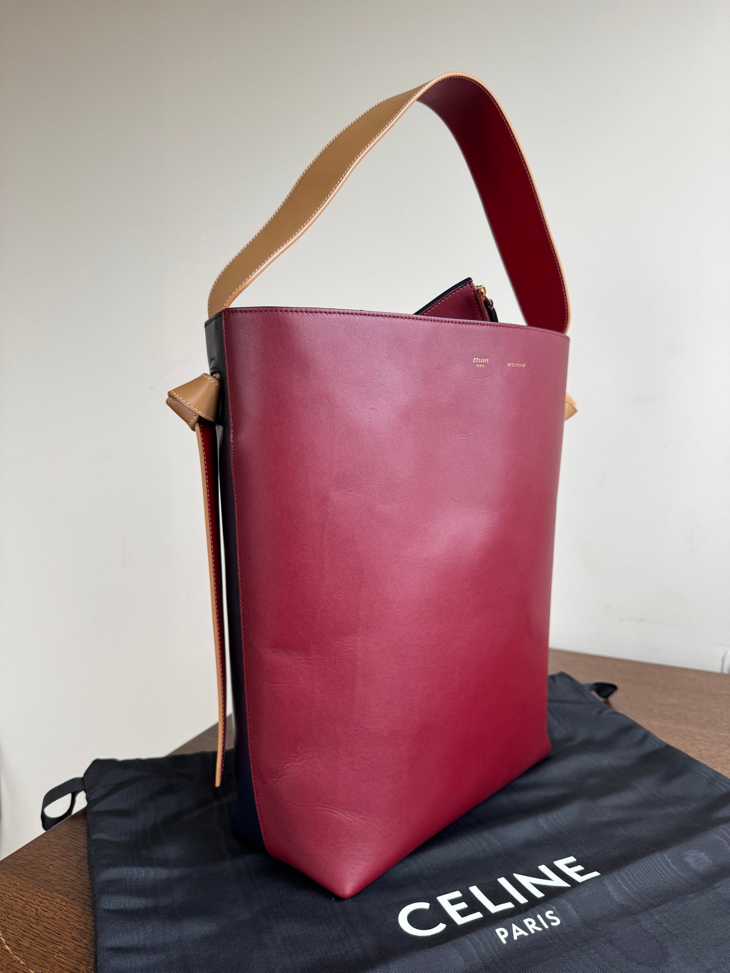 Pre-owned Céline Twisted Cabas Multicolor Leather Tote Bag