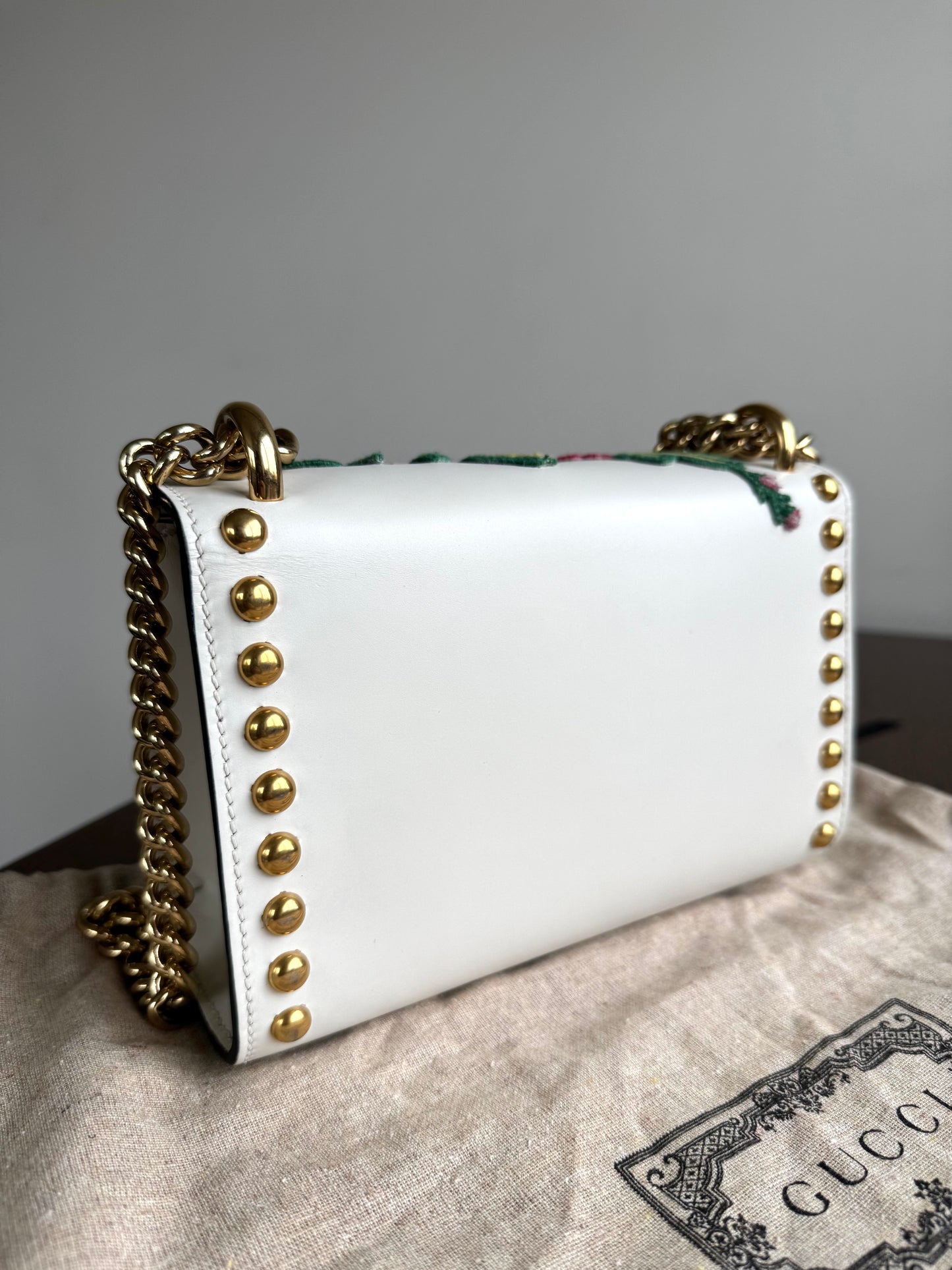 Pre-owned Gucci Padlock Small White Floral Embroidered Studded Leather Bag