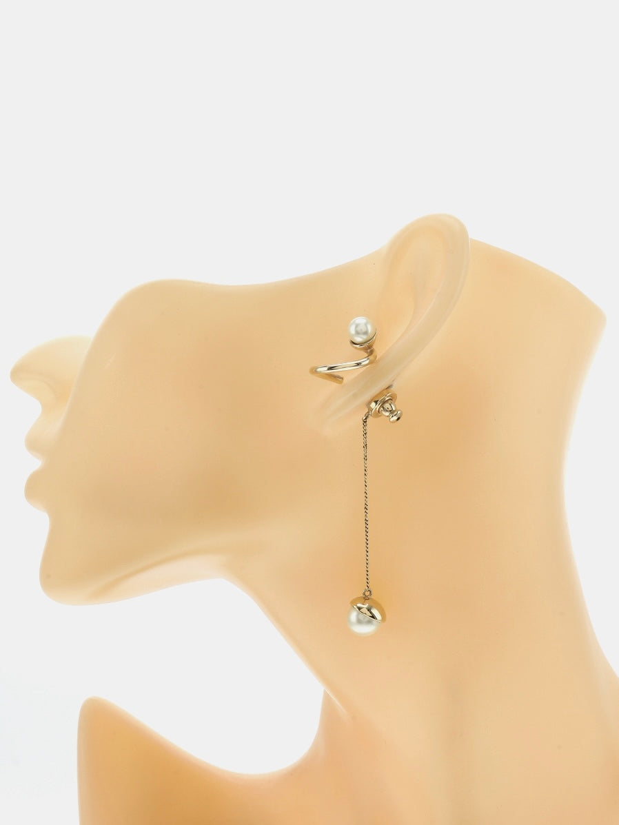 Pre-owned Dior Ultradior Golden Metal Pearls Earrings