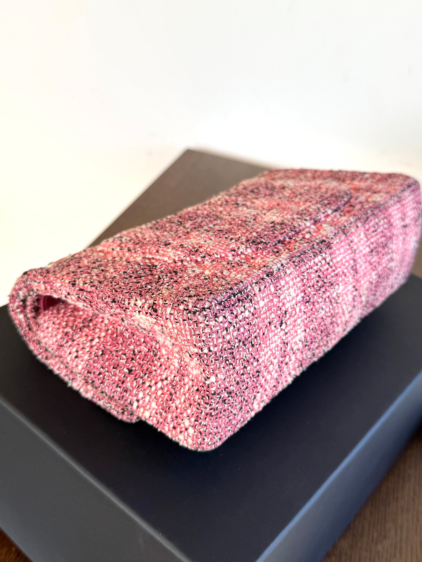 Pre-owned Chanel 2.55 Reissue 225 Medium Pink Tweed Flap Bag
