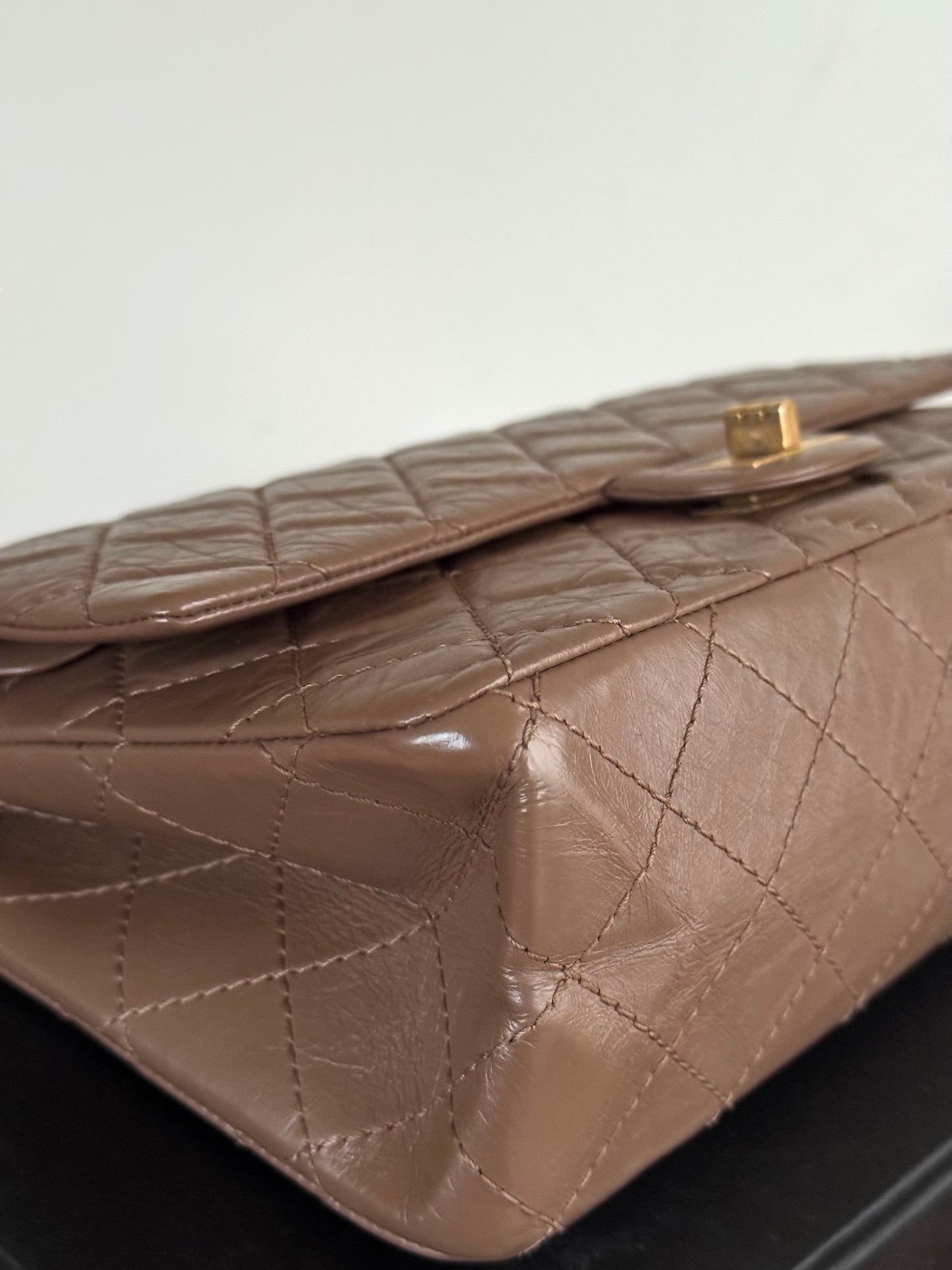 Pre-owned Chanel 2.55 Reissue Large 226 Taupe Leather Flap Bag
