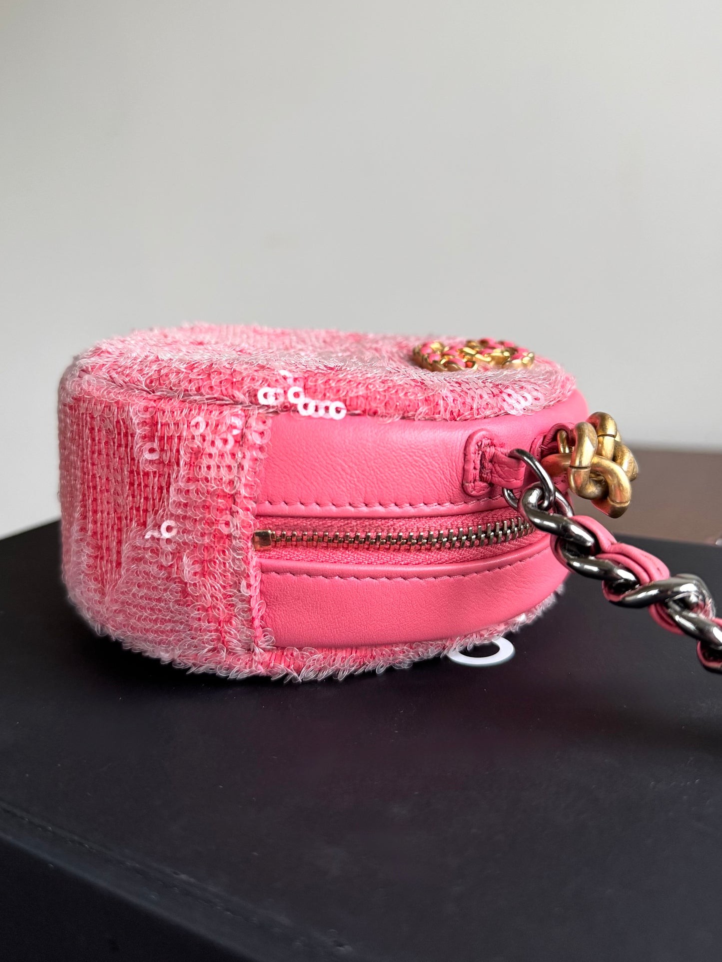 Pre-owned Chanel 19 Round Pink Clutch With Chain