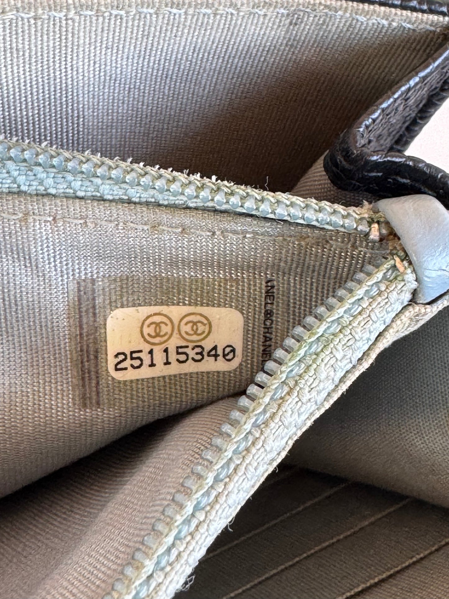 Pre-owned Chanel Thread Around Black Caviar WOC Bag