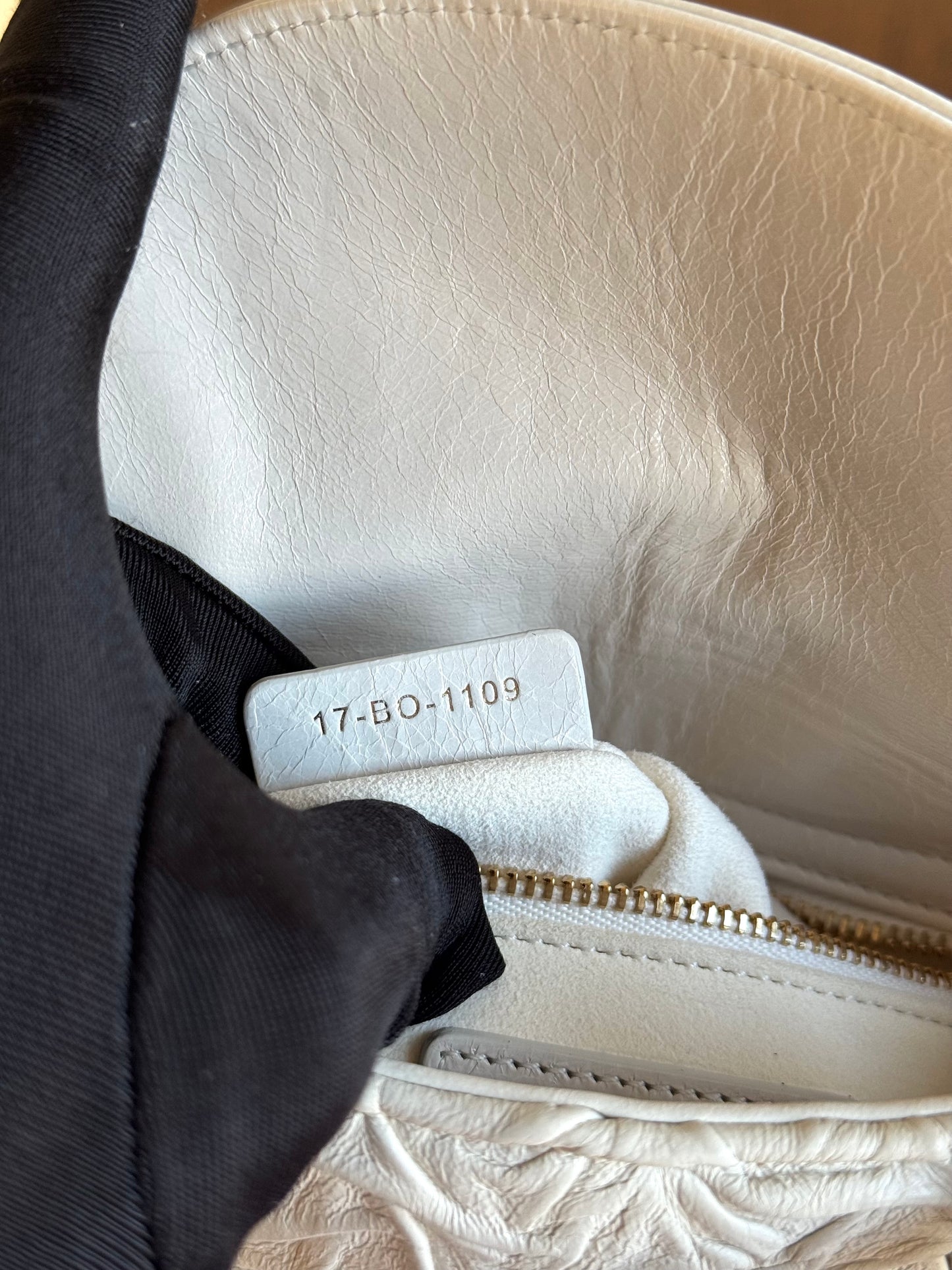 Pre-owned Dior Lady Dior Mini Off-White Eggshell Wrinkled Leather Bag