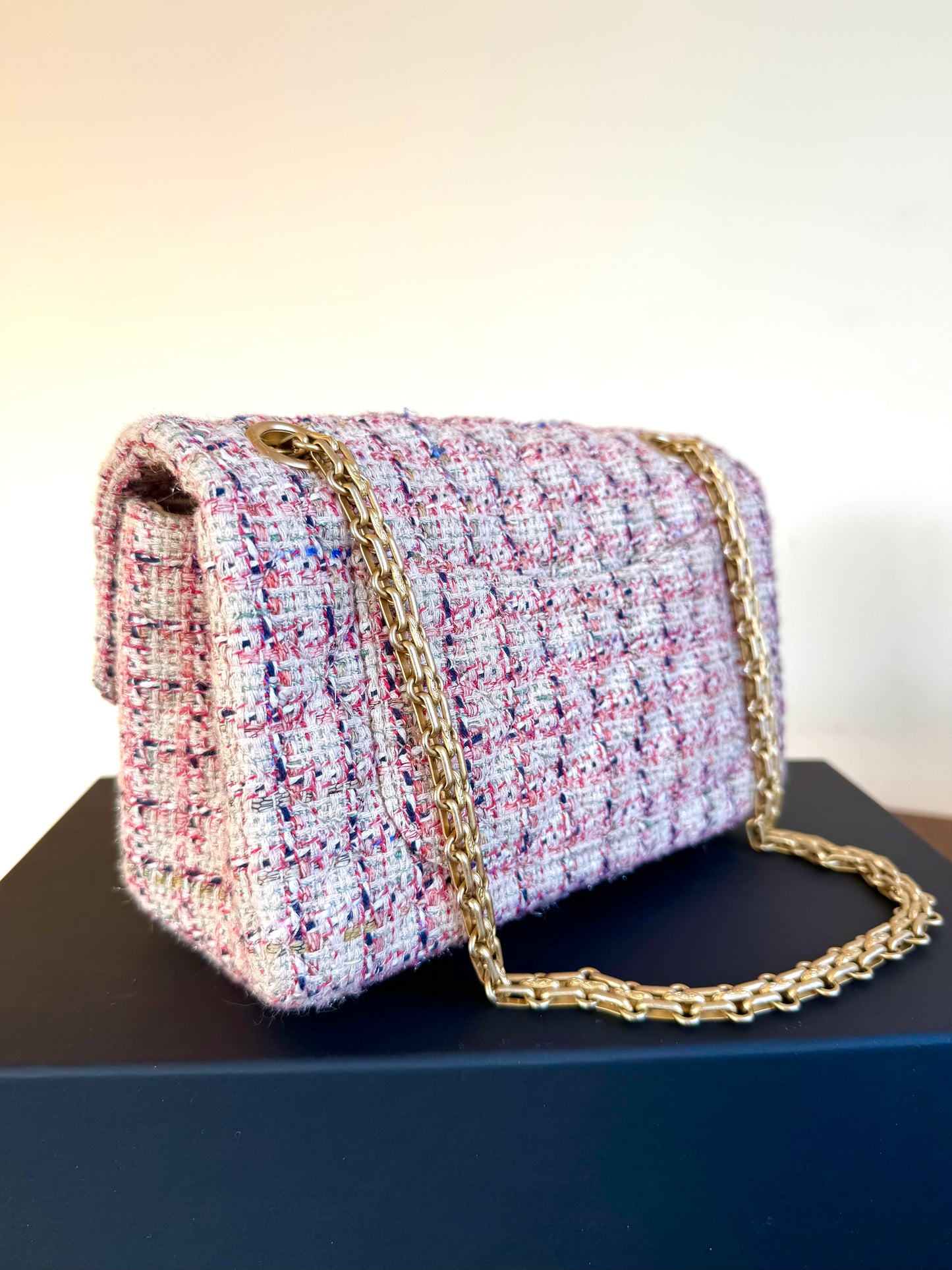 Pre-owned Chanel 2.55 Mini 224 Rose Tweed Flap Bag