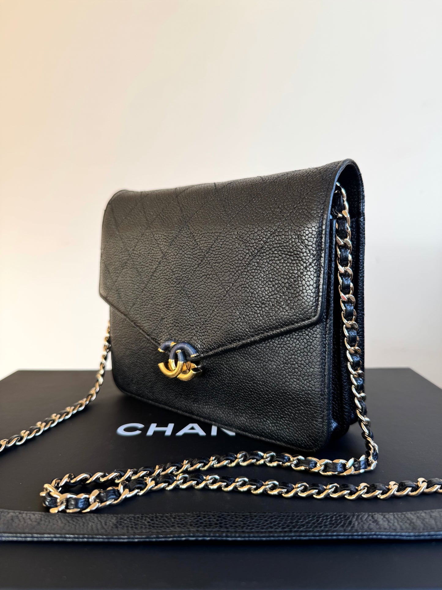 Pre-owned Chanel Thread Around Black Caviar WOC Bag