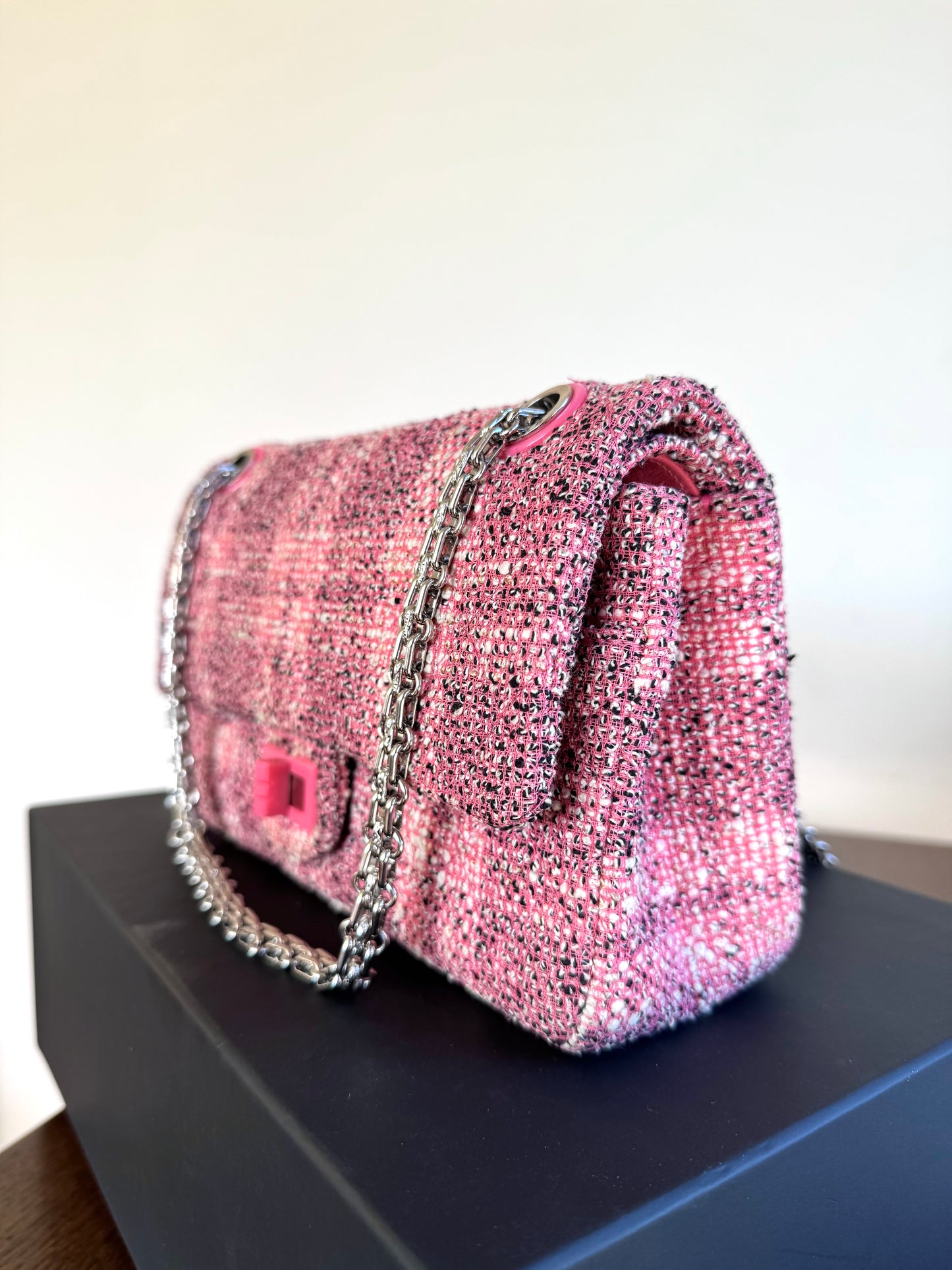 Pre-owned Chanel 2.55 Reissue 225 Medium Pink Tweed Flap Bag