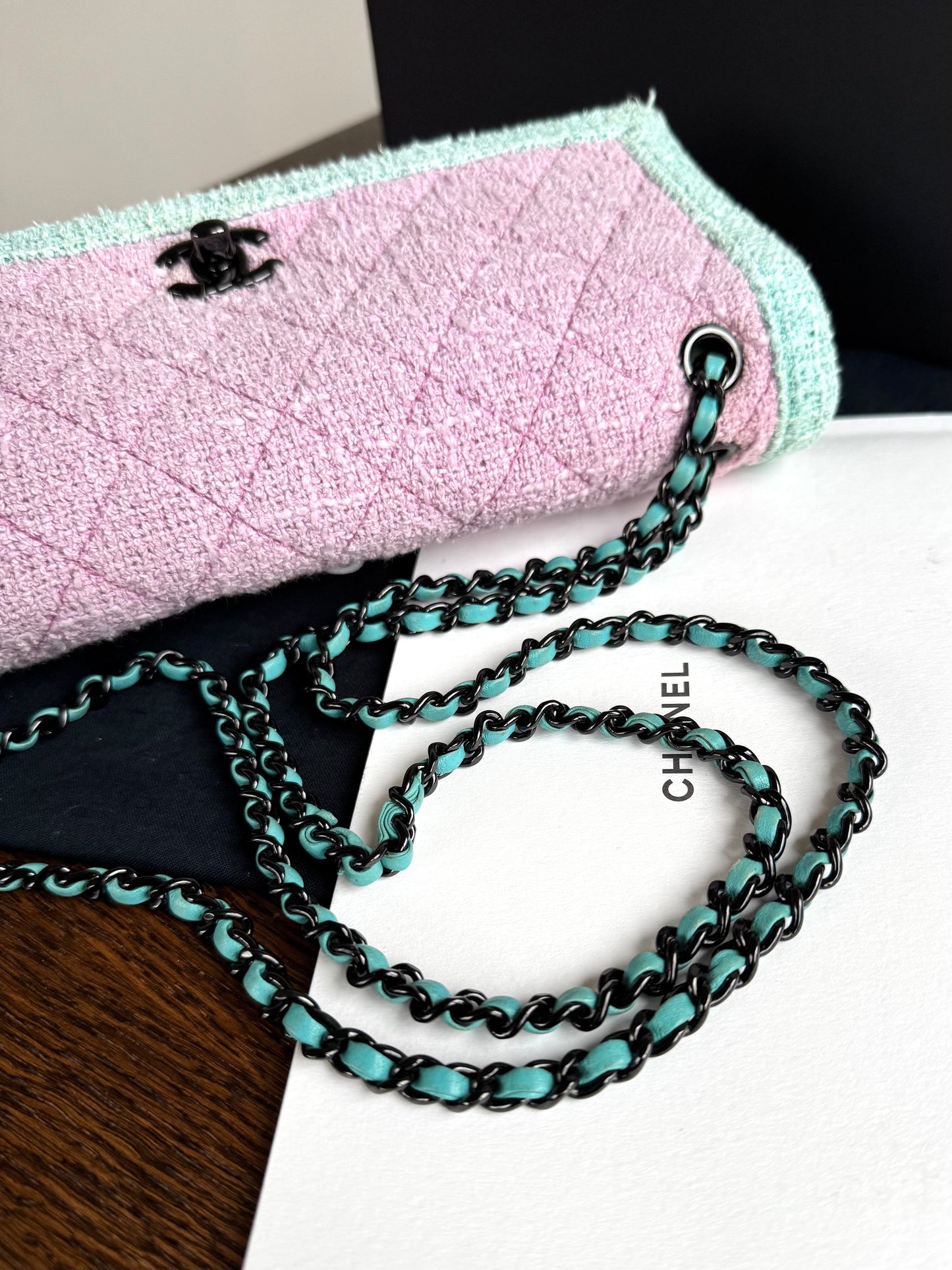 Pre-owned Chanel Pink Turquoise Tweed Flap Bag