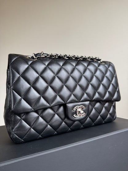Pre-owned Chanel Timeless Classic Medium Black Lambskin Flap Bag