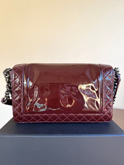 Pre-owned Chanel Boy Medium Burgundy Patent Leather Flap Bag