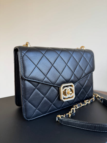 Pre-owned Chanel CC Crystal Geometric Black Lambskin Flap Bag