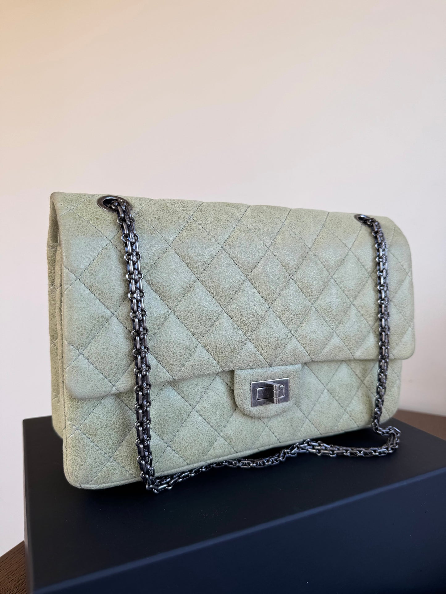 Pre-owned Chanel 2.55 Reissue Large 226 Pistachio Green Nubuck Flap Bag