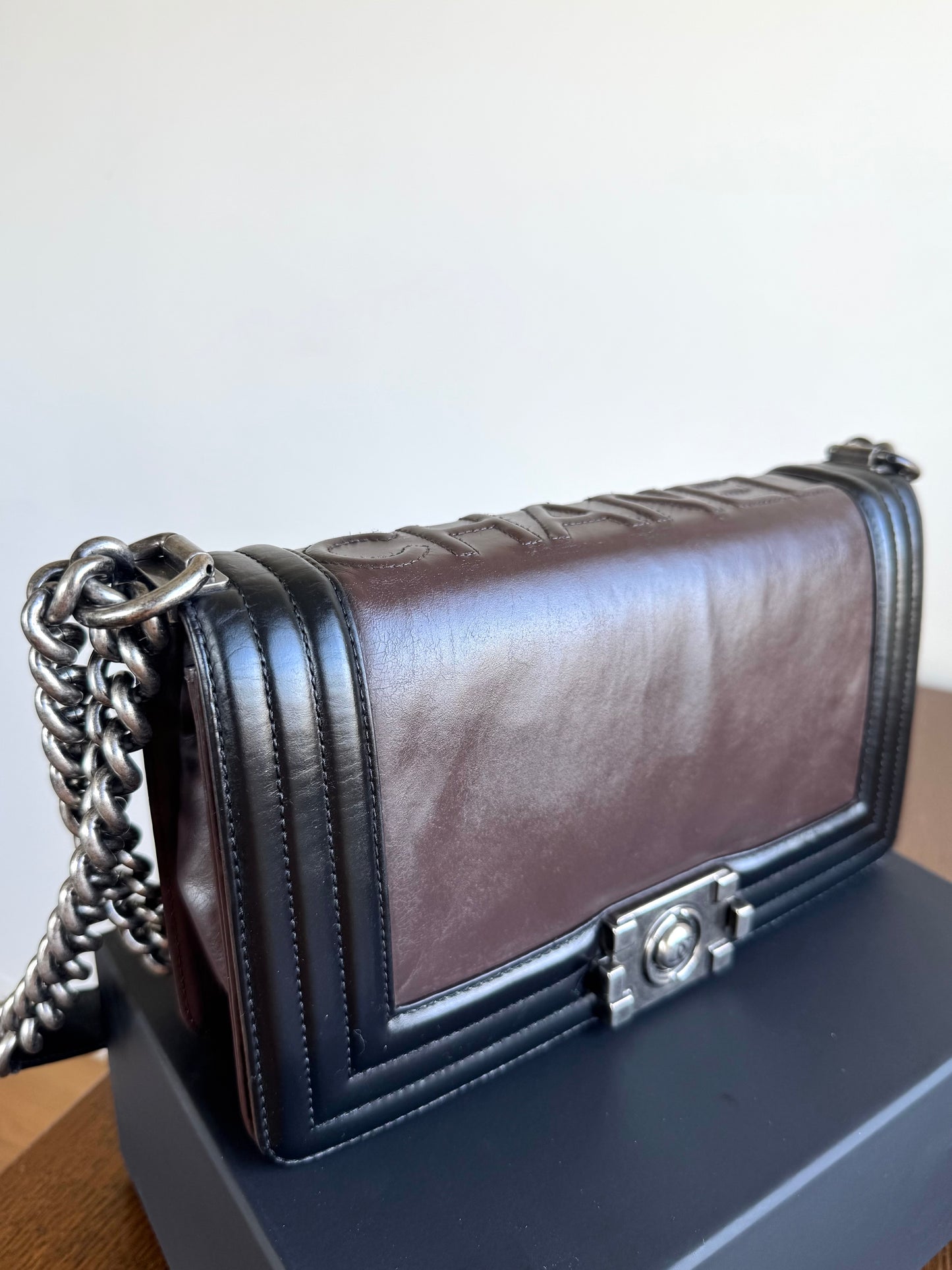 Pre-owned Chanel Boy Medium Brown Black Leather Flap Bag