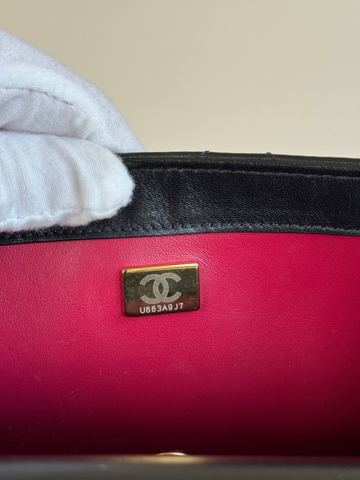 Pre-owned Chanel CC Crystal Geometric Black Lambskin Flap Bag