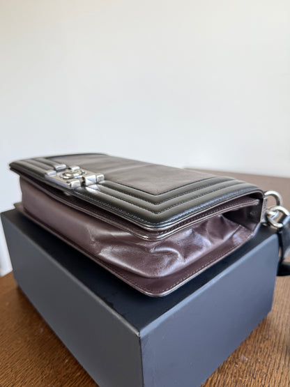 Pre-owned Chanel Boy Medium Brown Black Leather Flap Bag